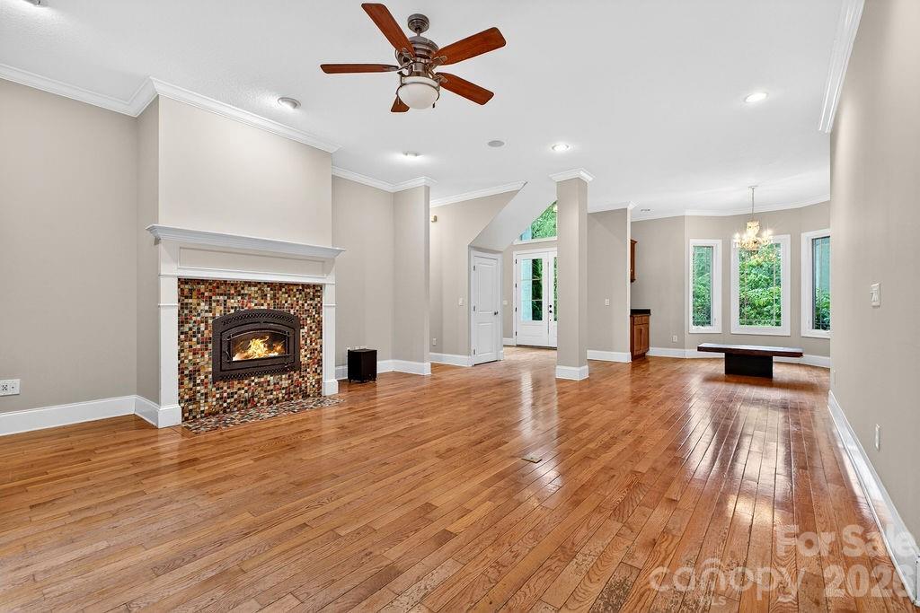 94 Oak Hollow Drive — Asheville