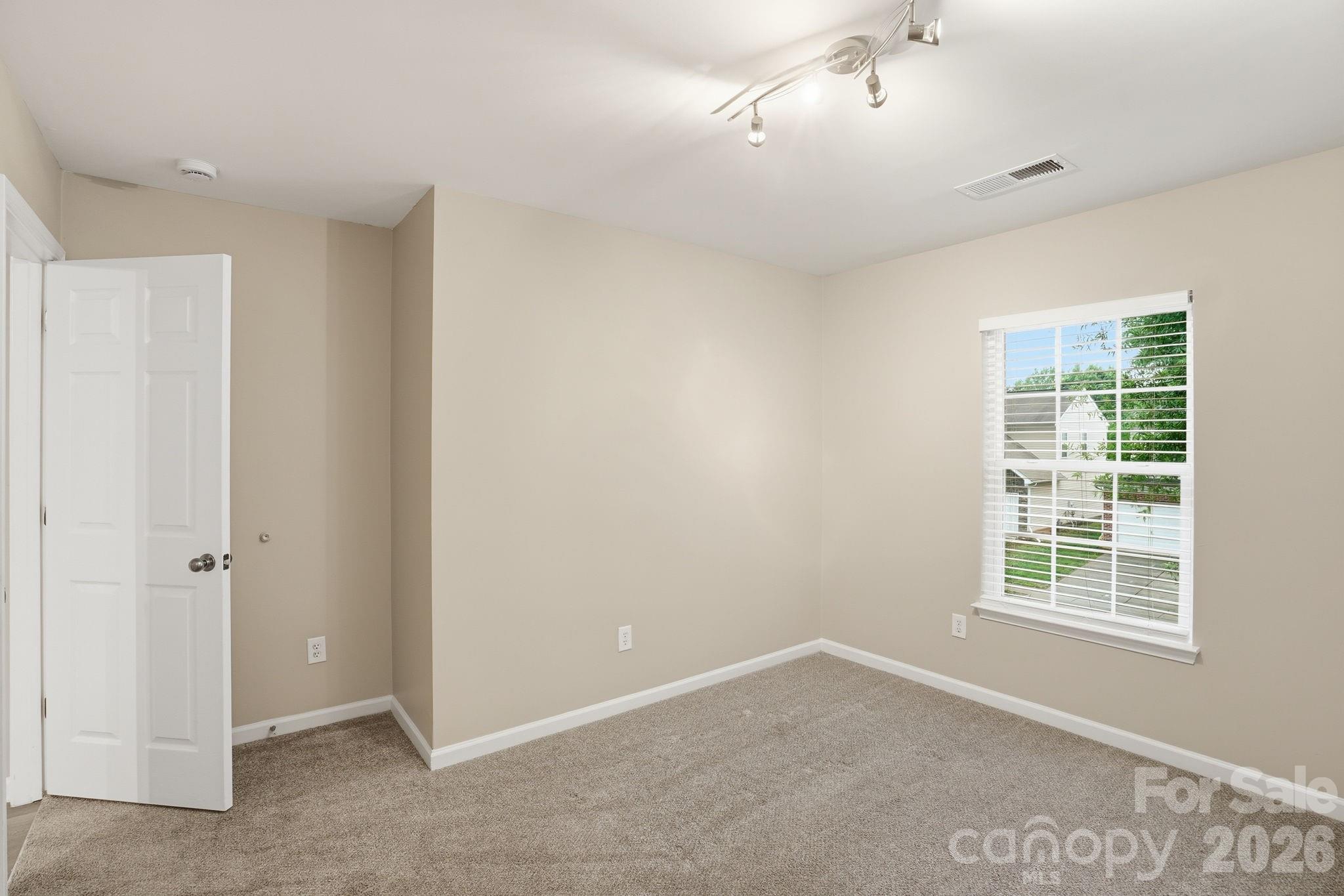 6427 Hermsley Road — Charlotte