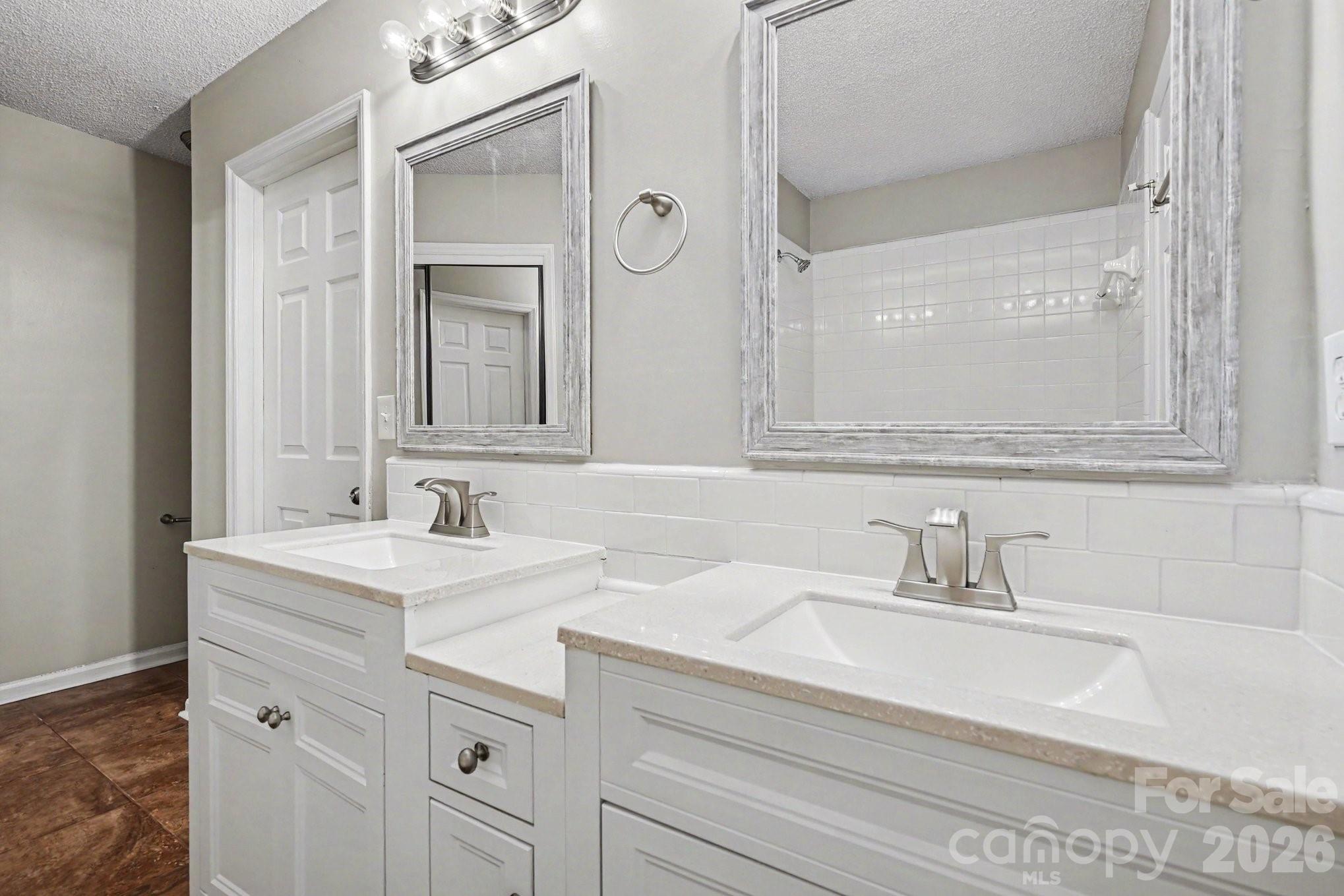 9001 Louvaine Drive — Charlotte