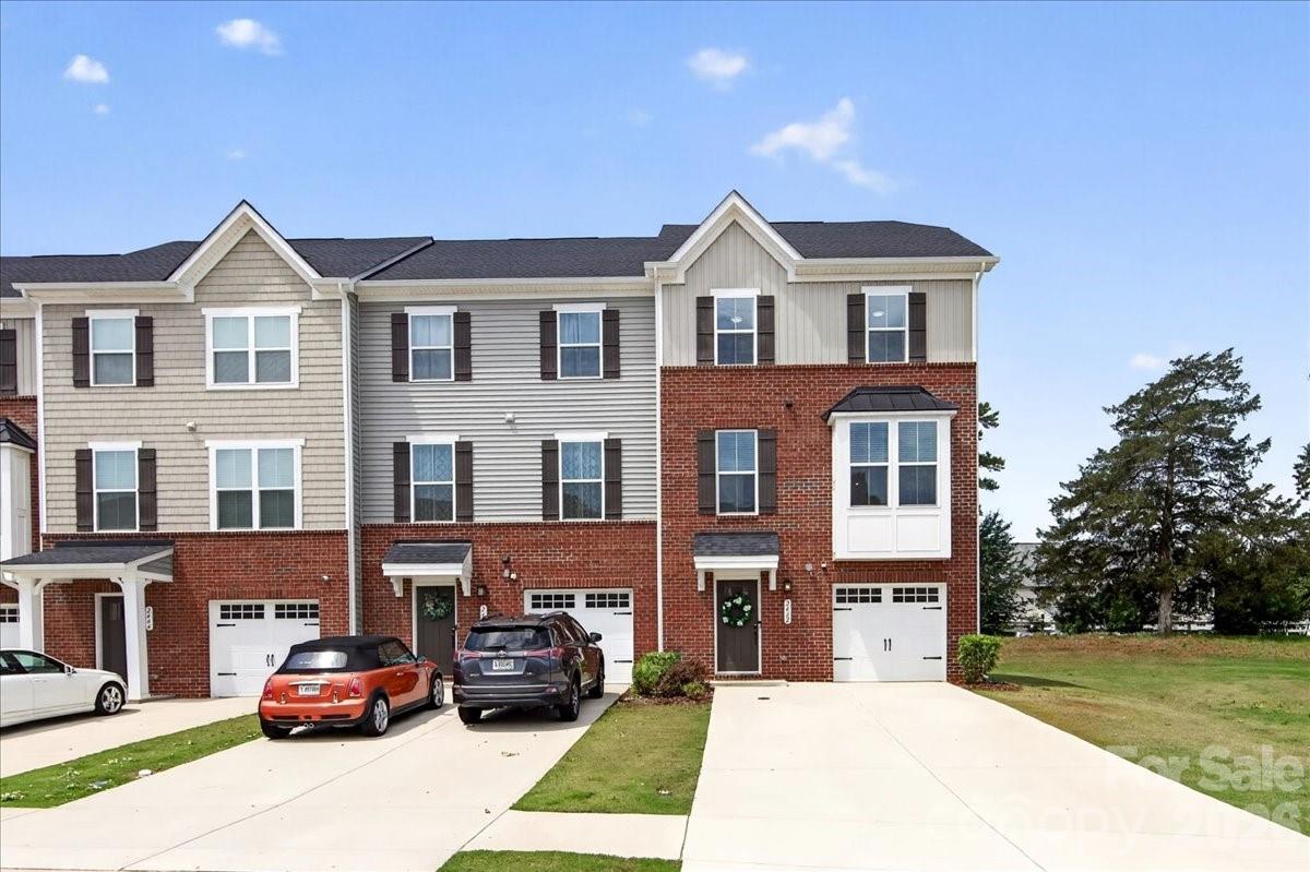 2662 Grantham Place Drive — Fort Mill
