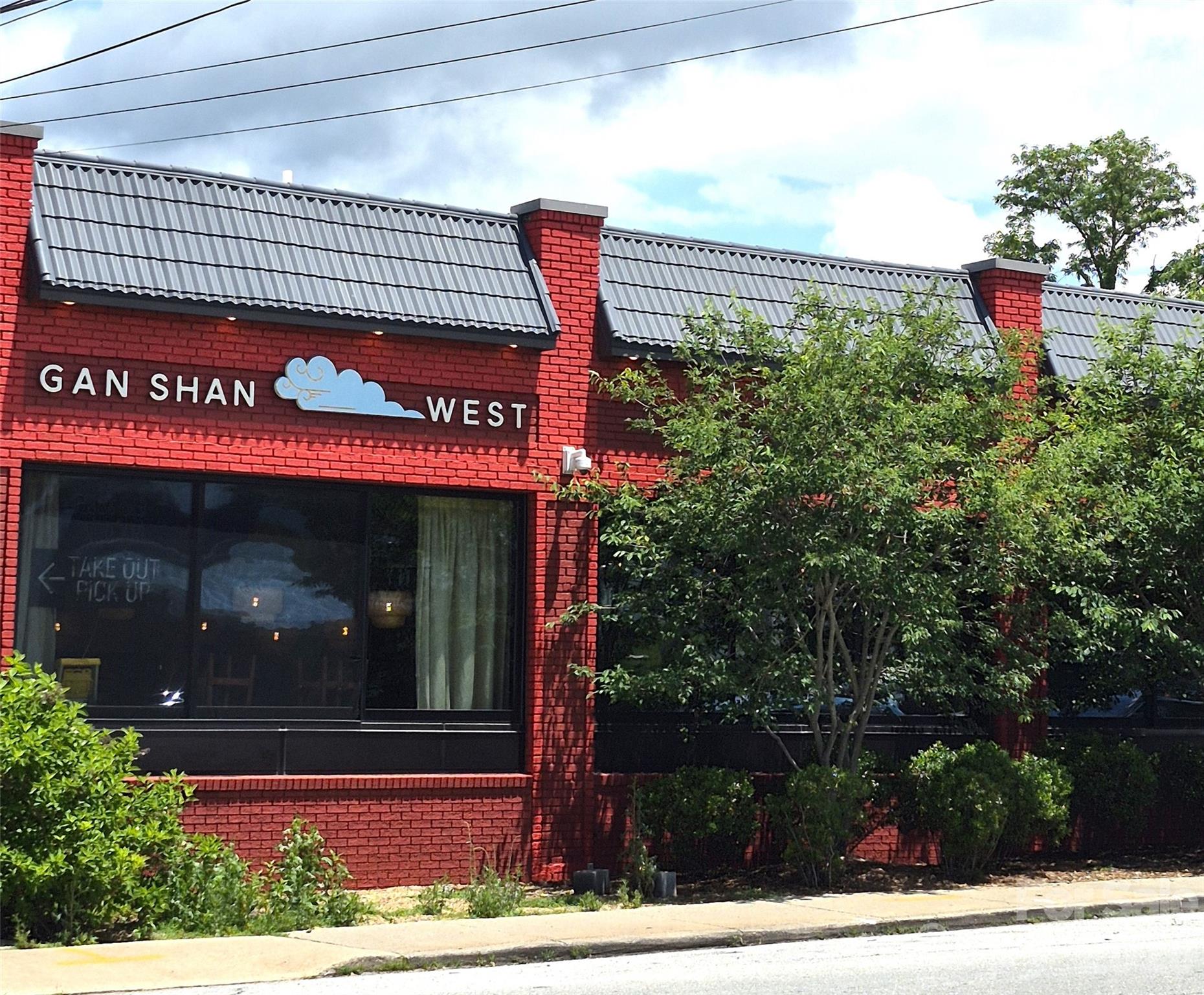 63 Beverly Road W — Asheville