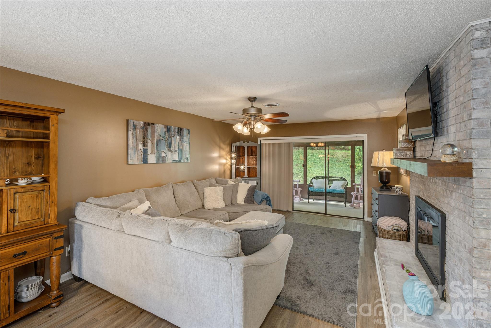 580 Britton Creek Drive — Hendersonville