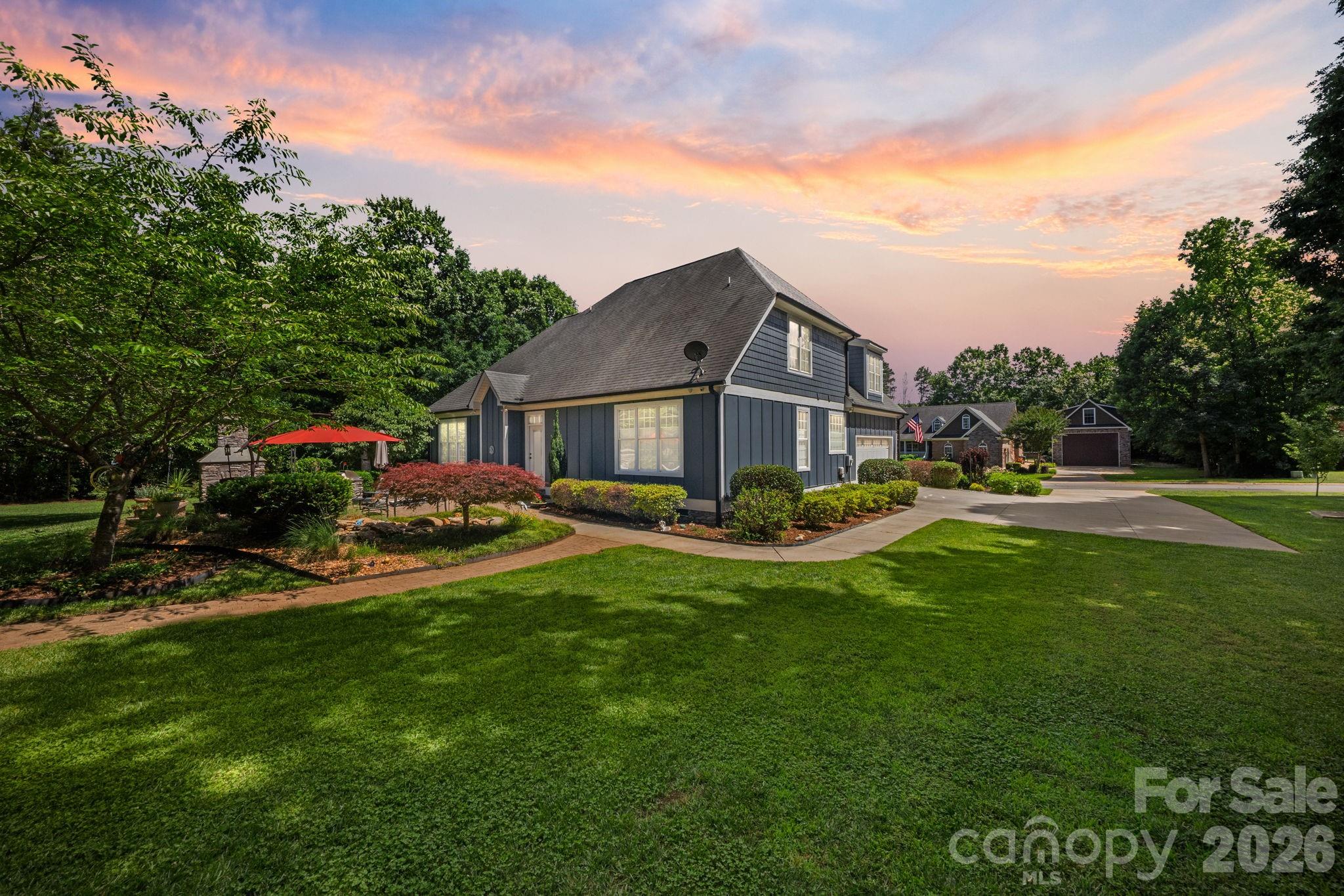 1311 Oak Grove Lane — Salisbury