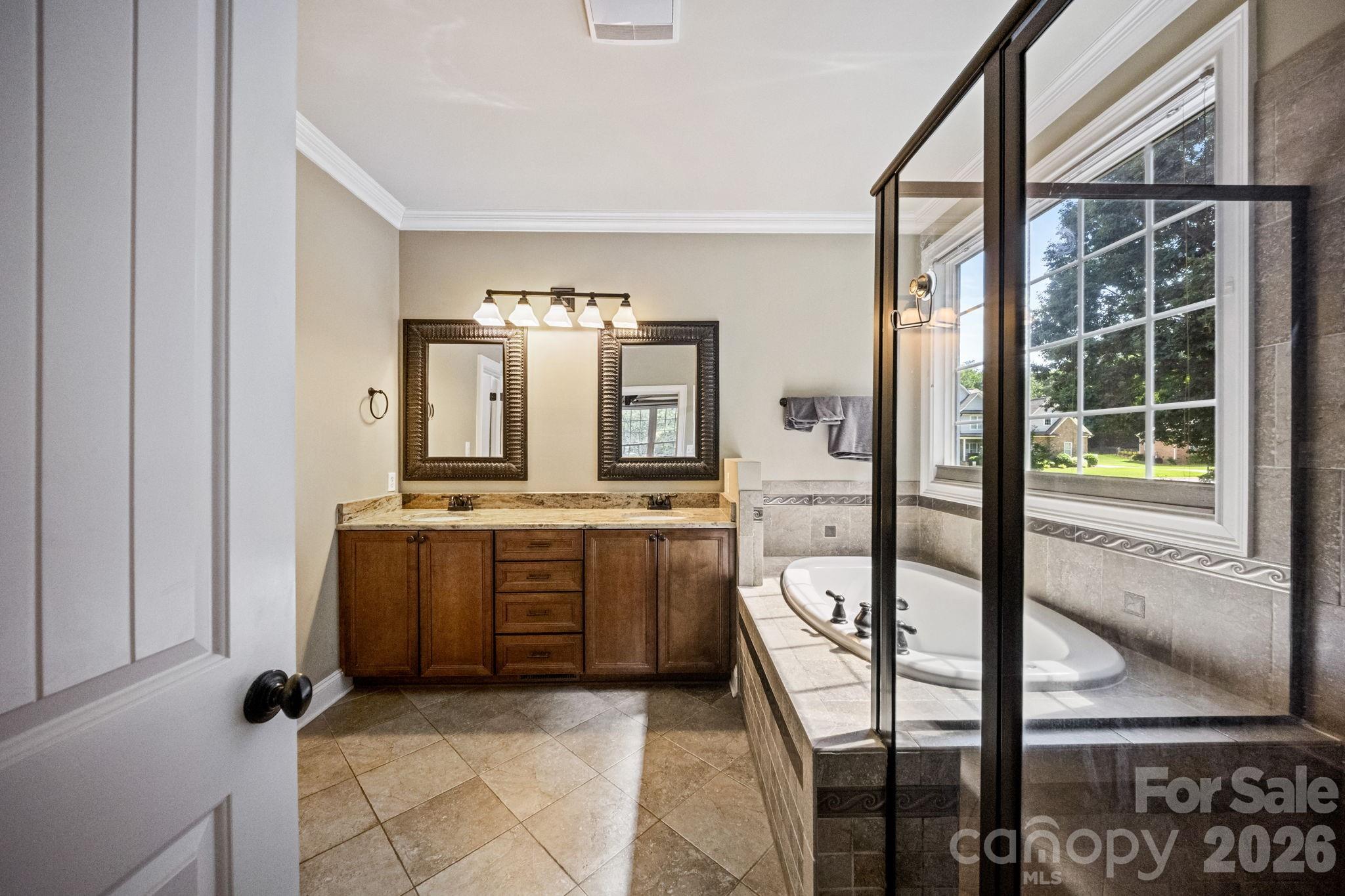 1311 Oak Grove Lane — Salisbury