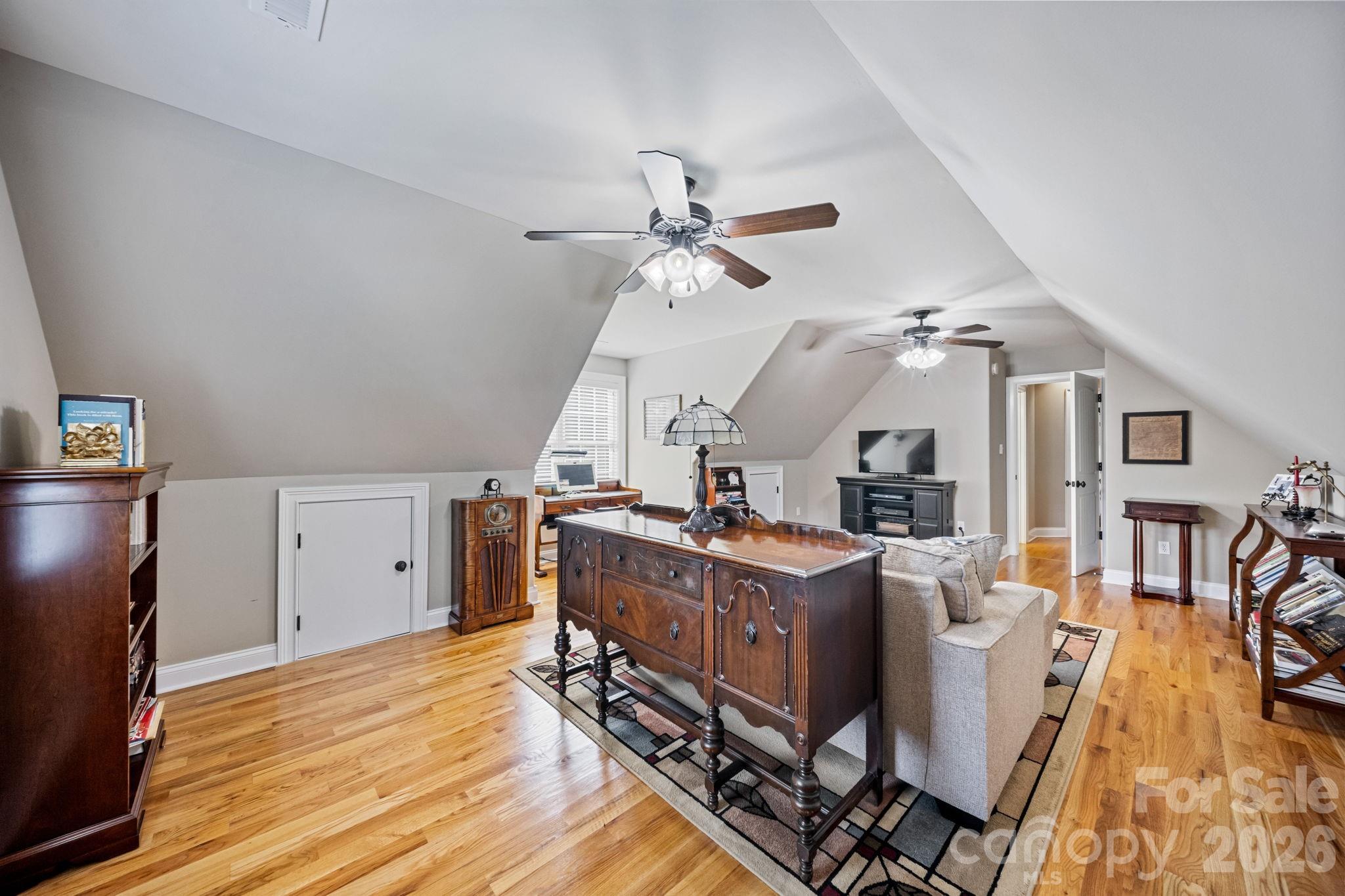 1311 Oak Grove Lane — Salisbury
