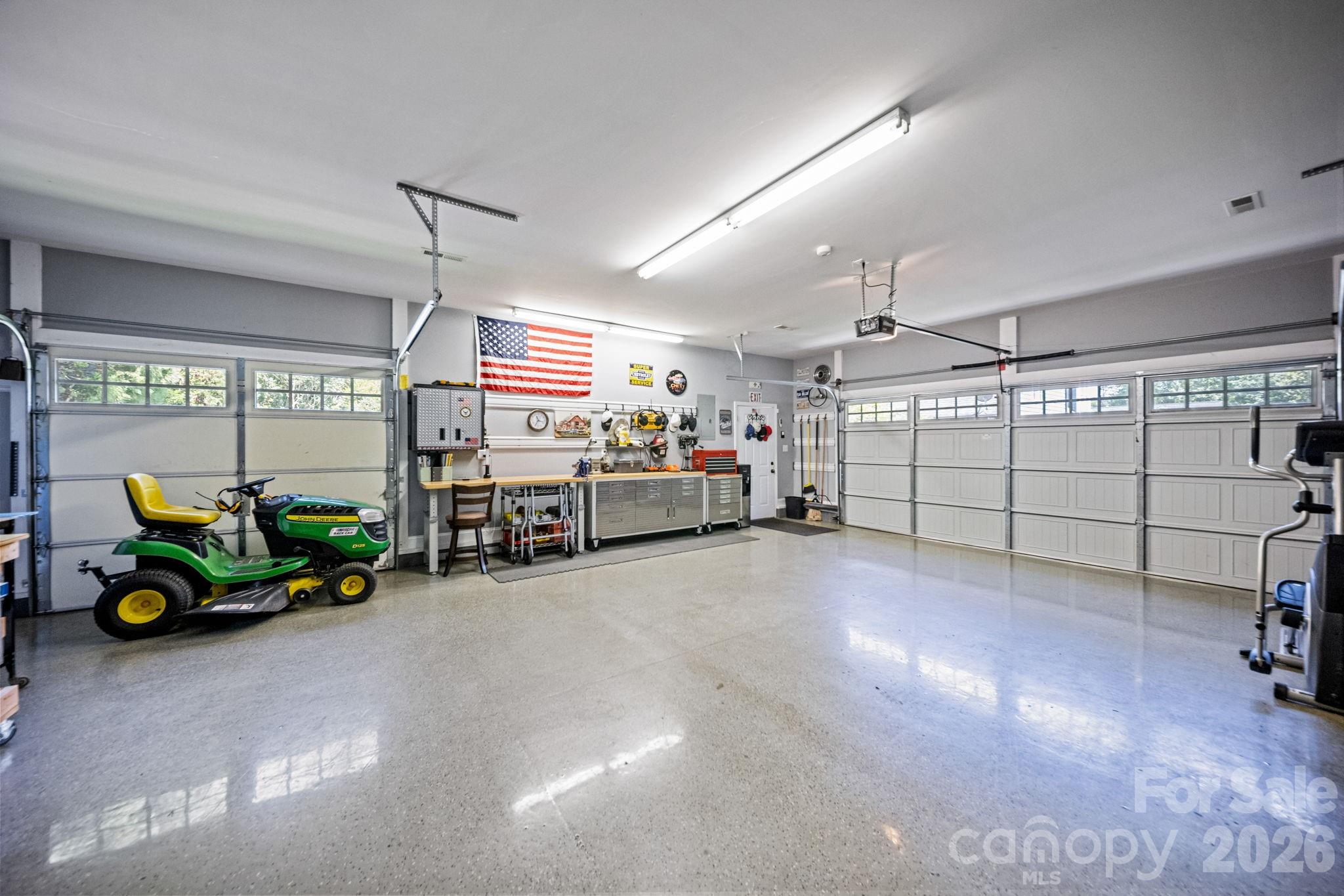 1311 Oak Grove Lane — Salisbury
