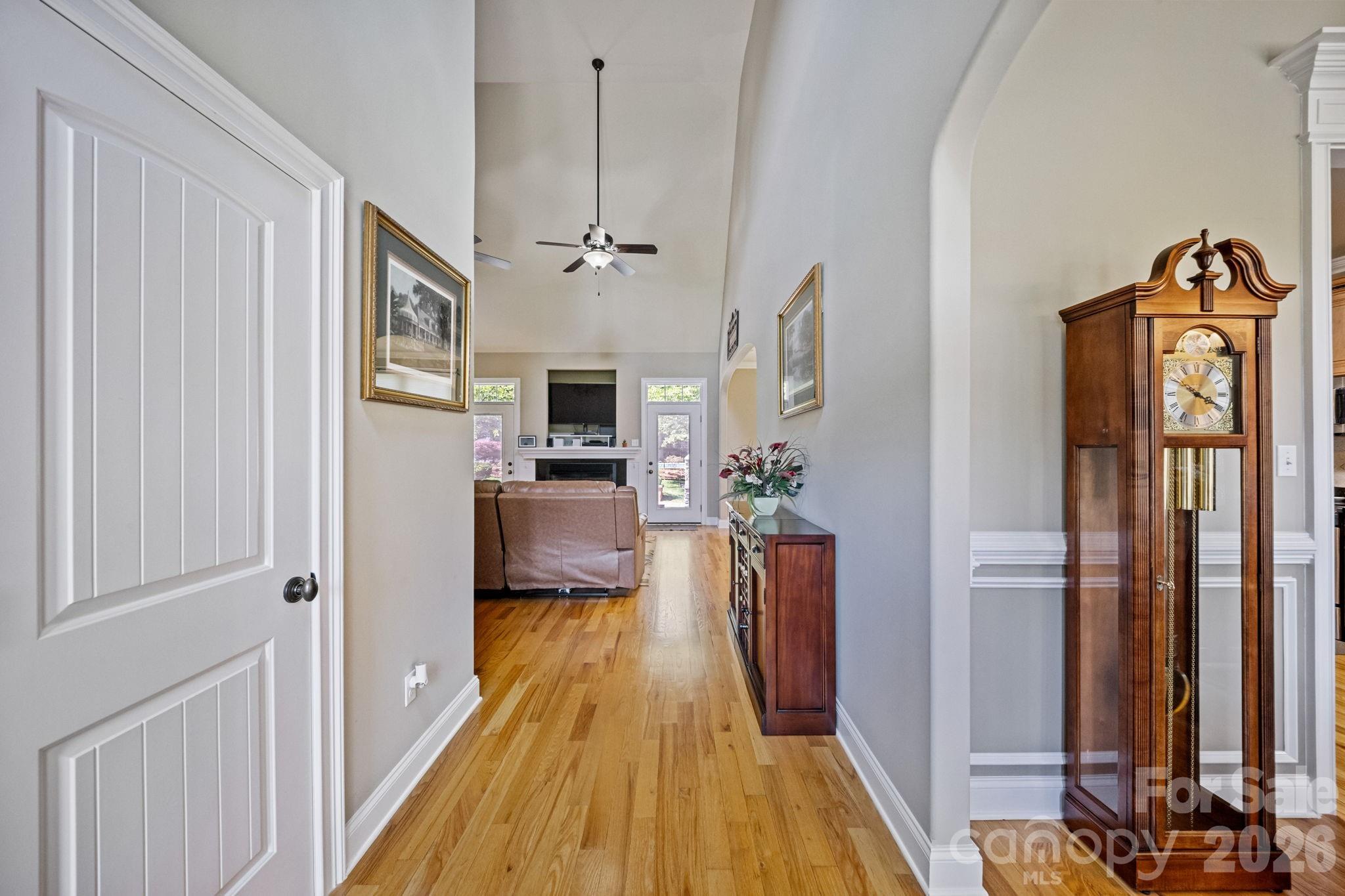 1311 Oak Grove Lane — Salisbury