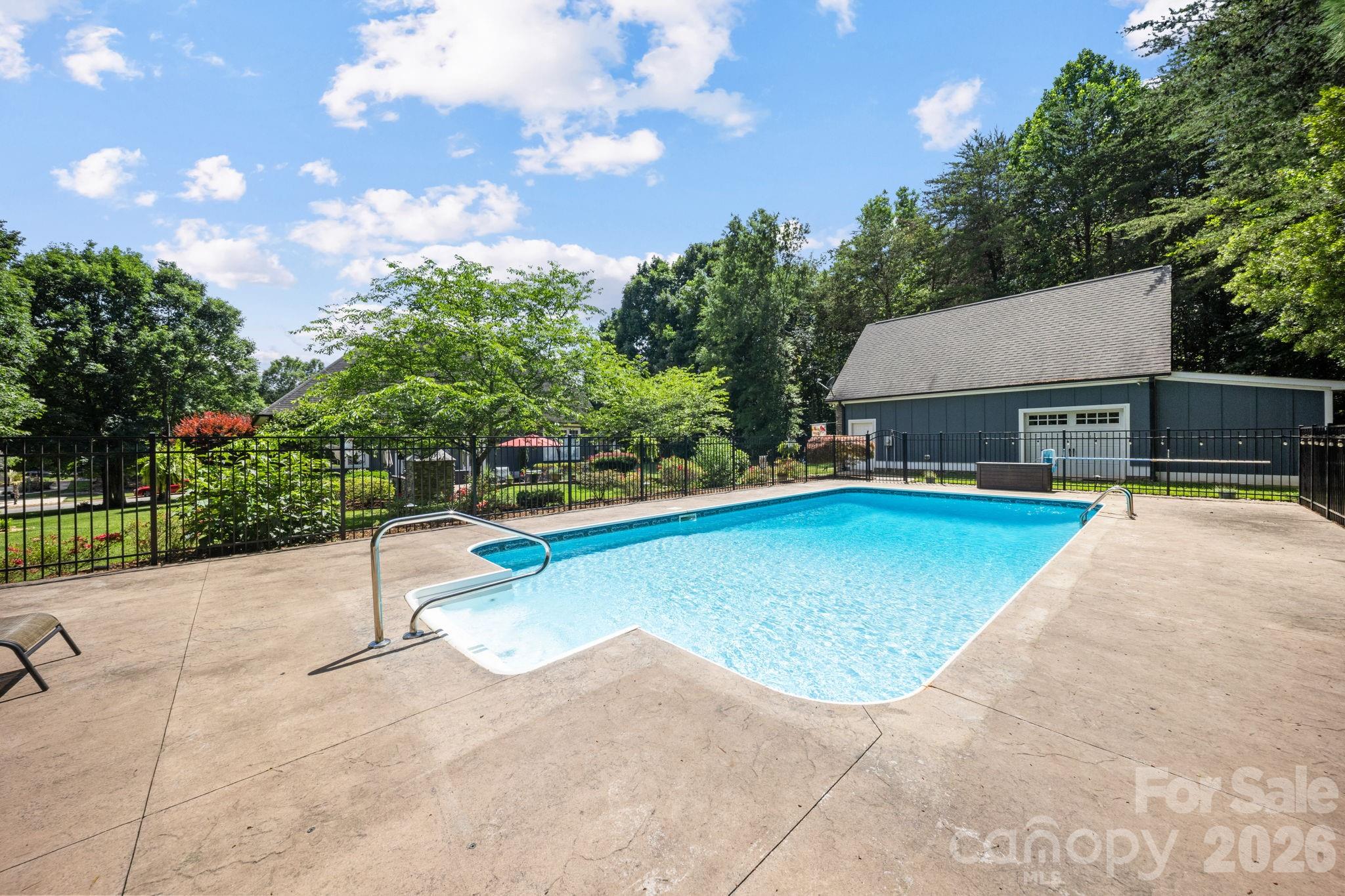 1311 Oak Grove Lane — Salisbury