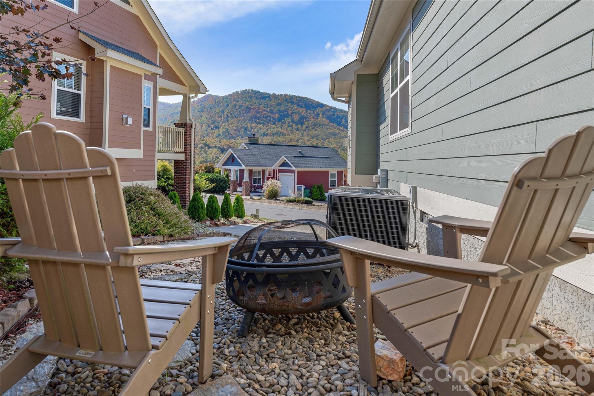 31 Byrdcliffe Lane — Asheville