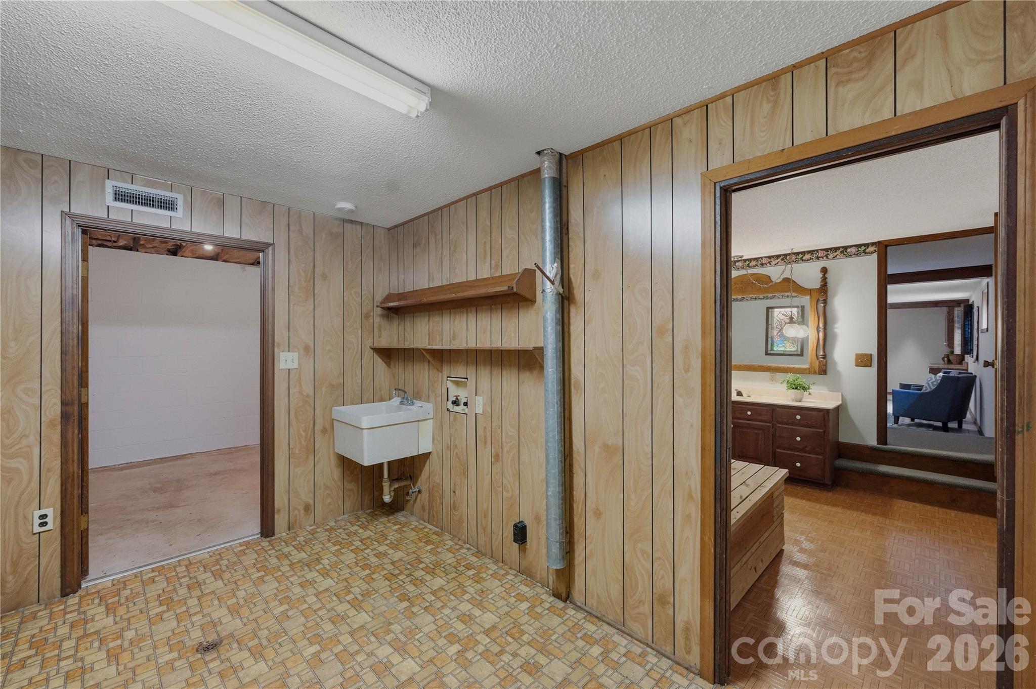 5303 Rogers Road — Indian Trail
