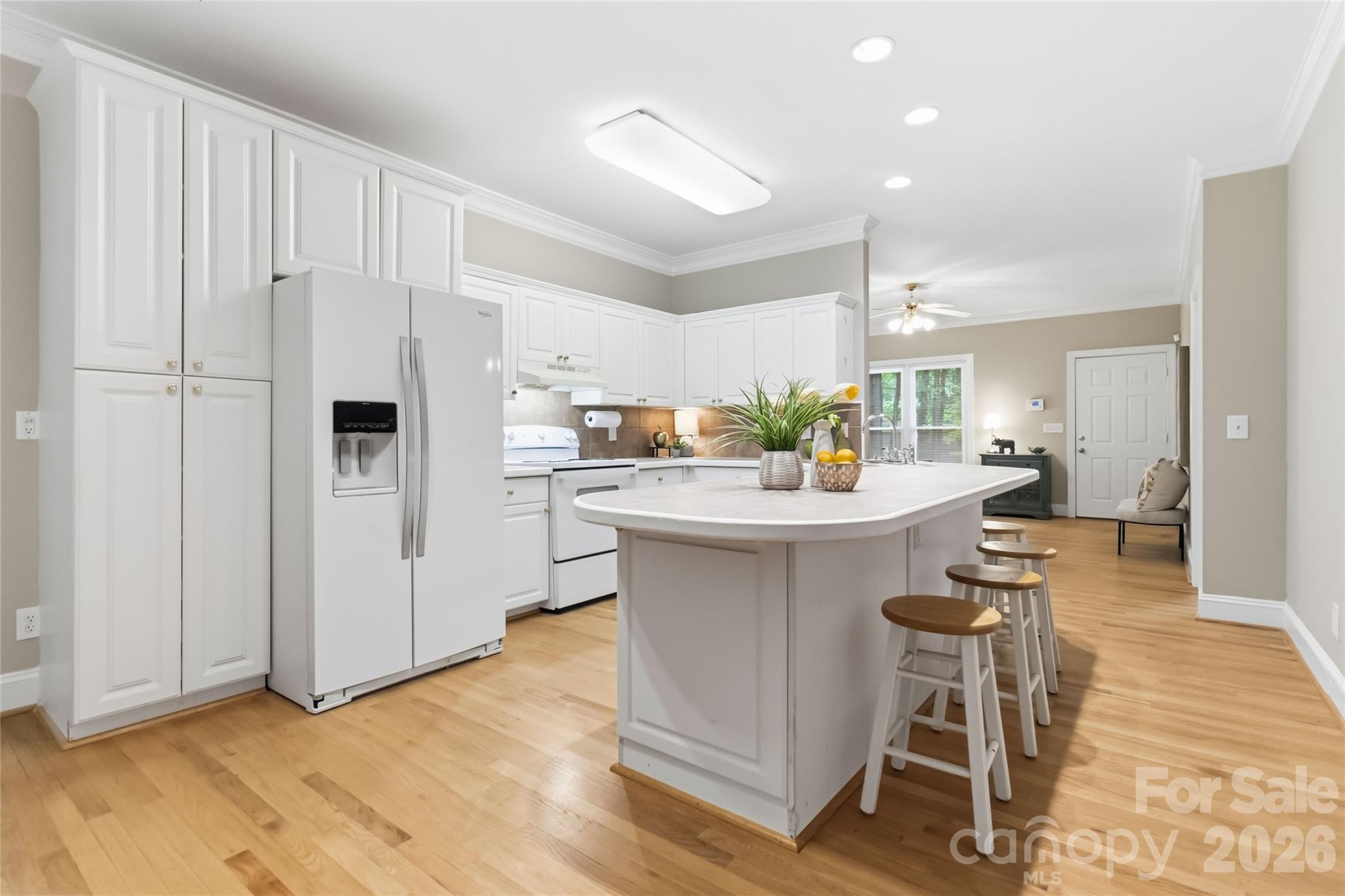 325 Enchanted Drive — Matthews