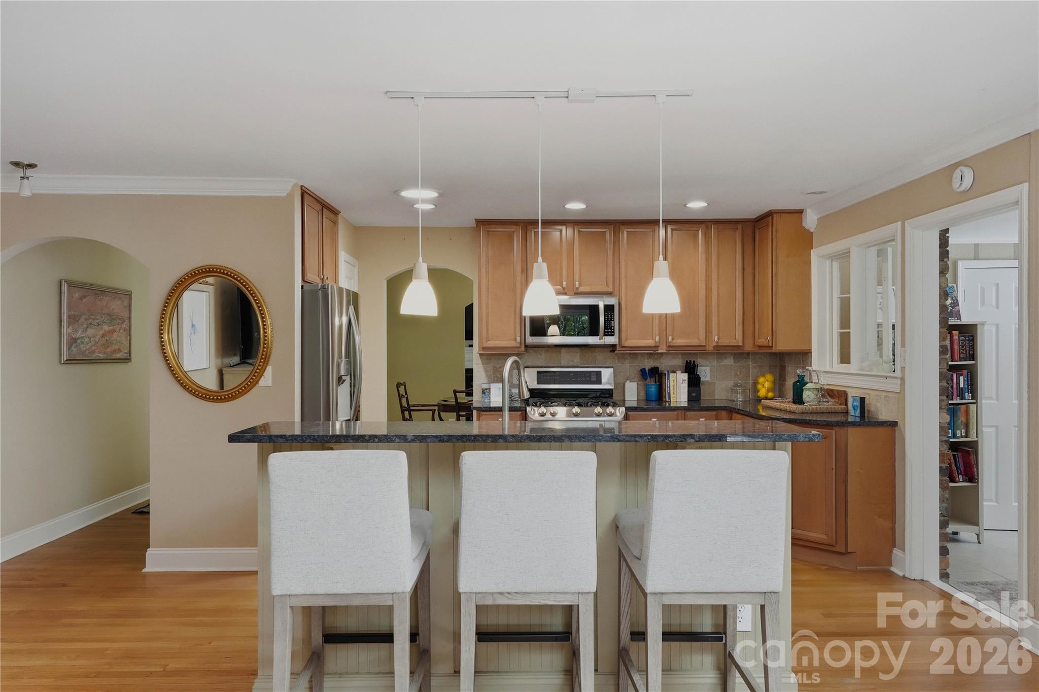 6014 Glenridge Road — Charlotte