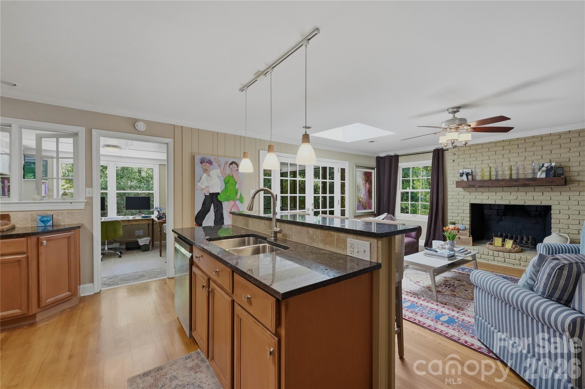 6014 Glenridge Road — Charlotte