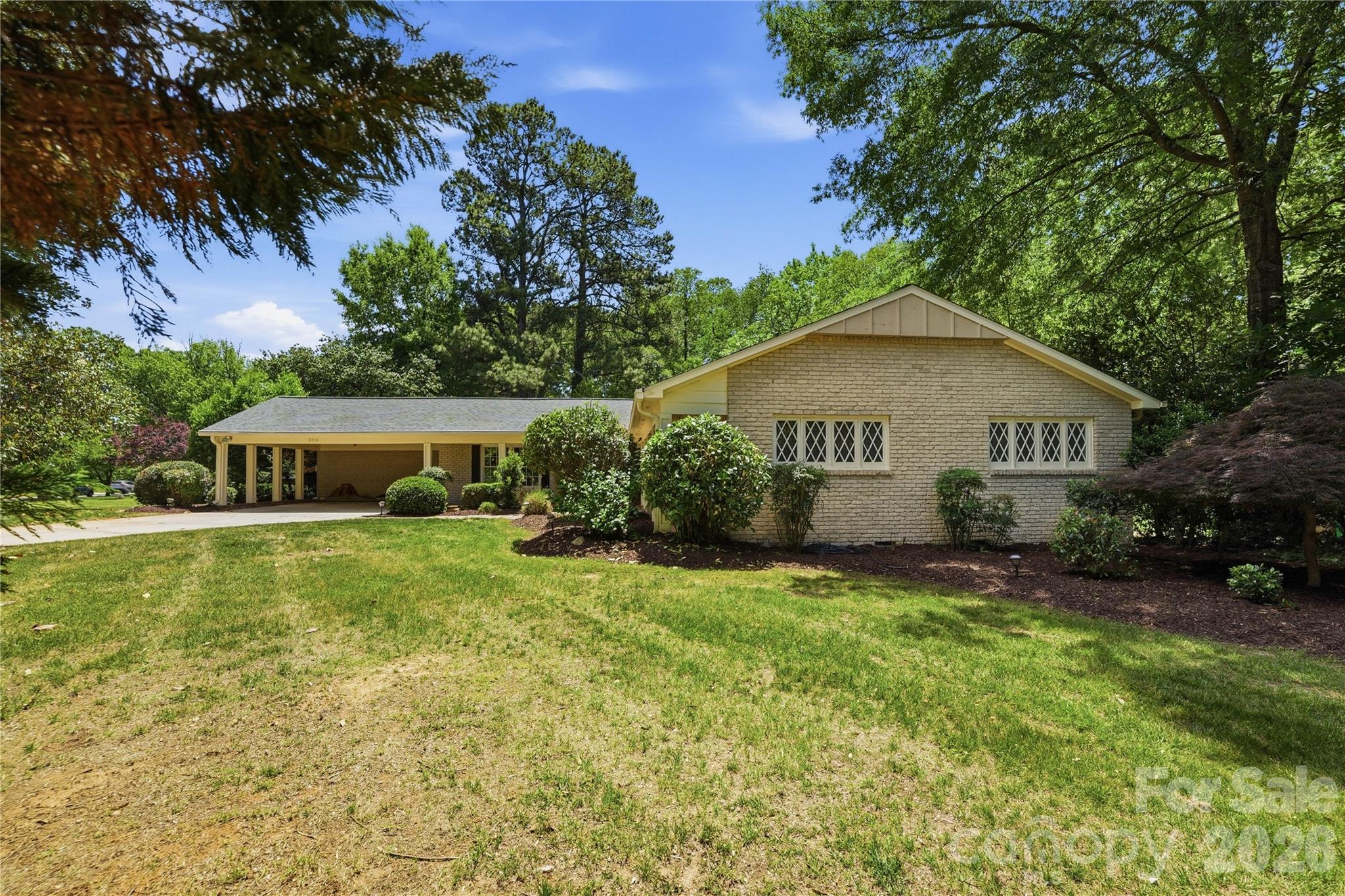 6014 Glenridge Road — Charlotte