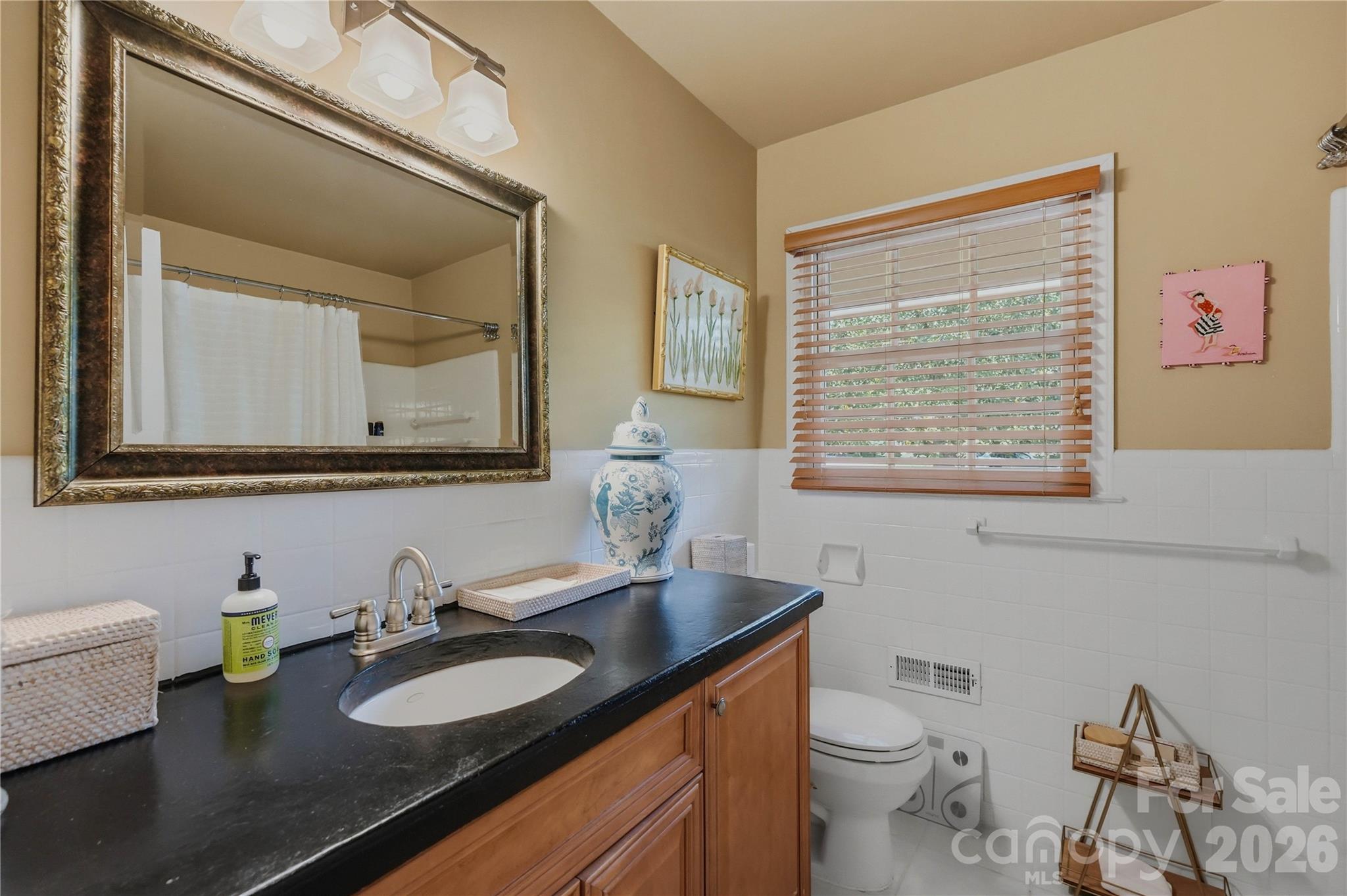6014 Glenridge Road — Charlotte