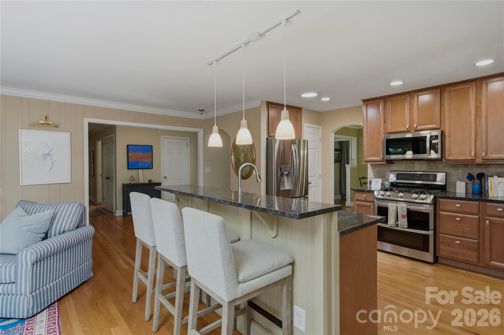 6014 Glenridge Road — Charlotte