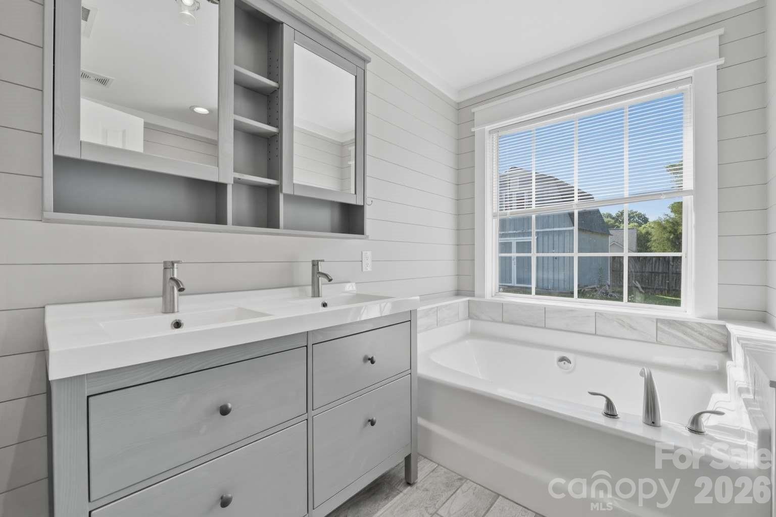 4306 Windjammer Court SW — Concord