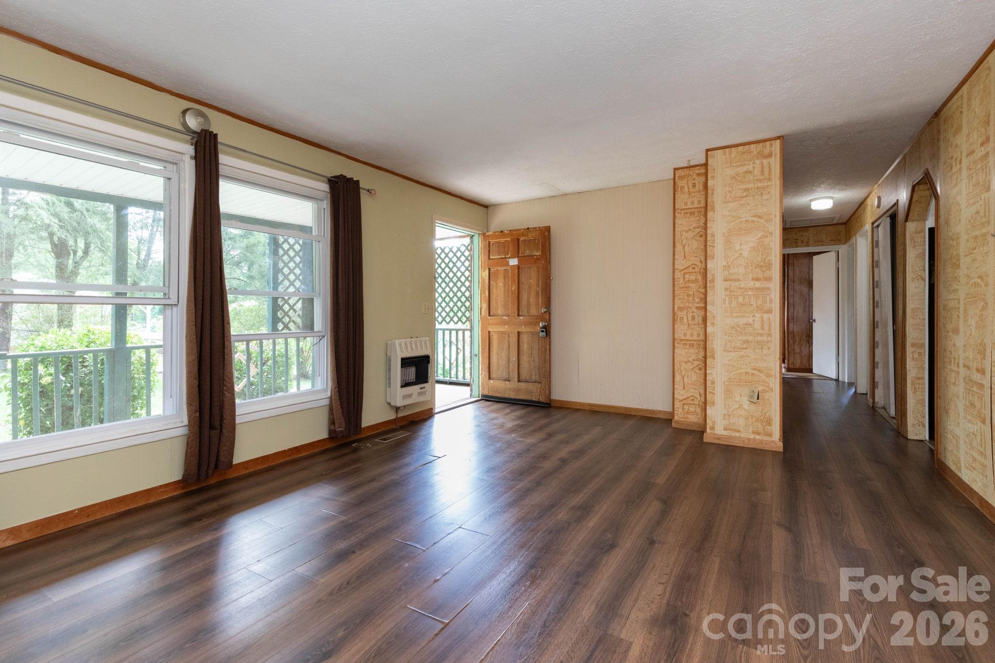 71 Cub Road — Asheville