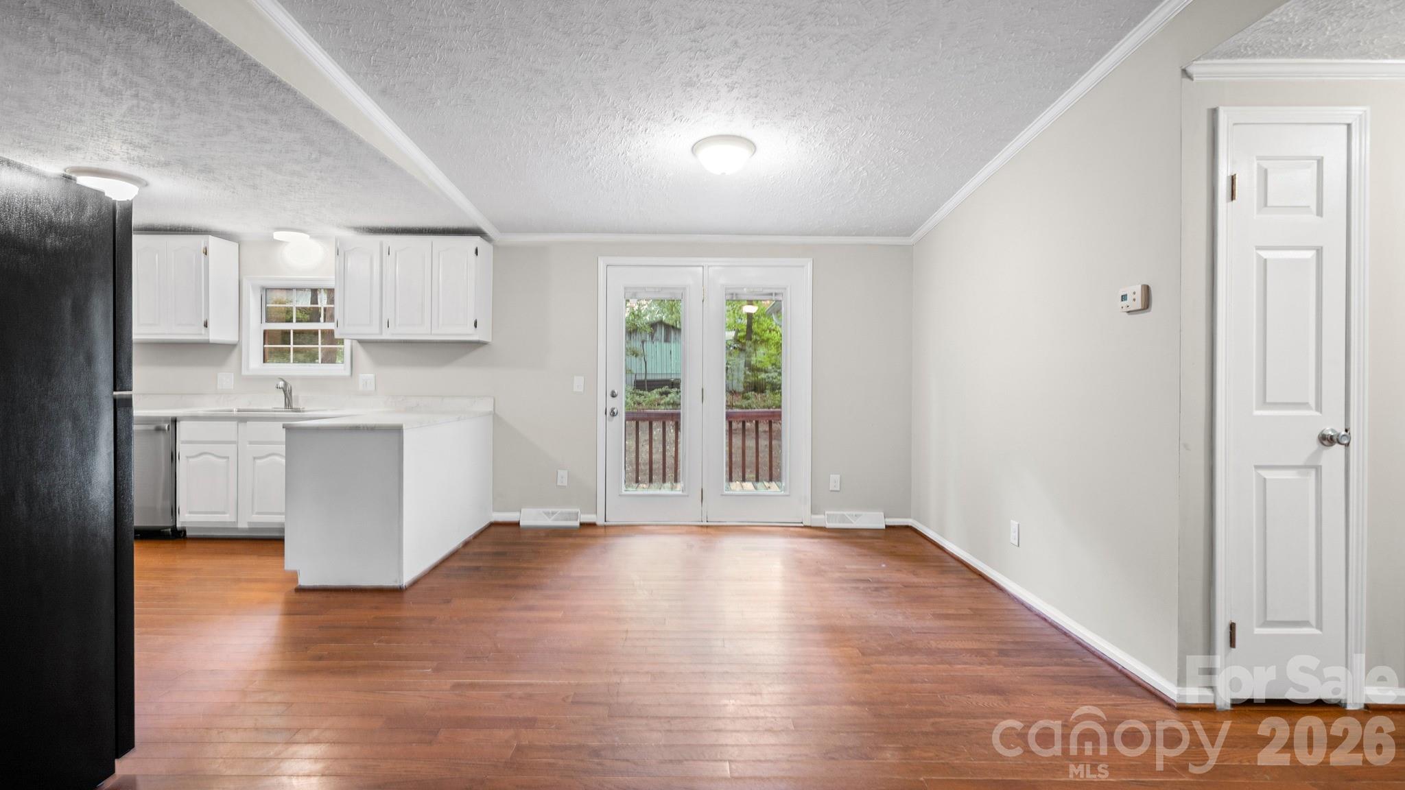 103 Thunder Road — China Grove