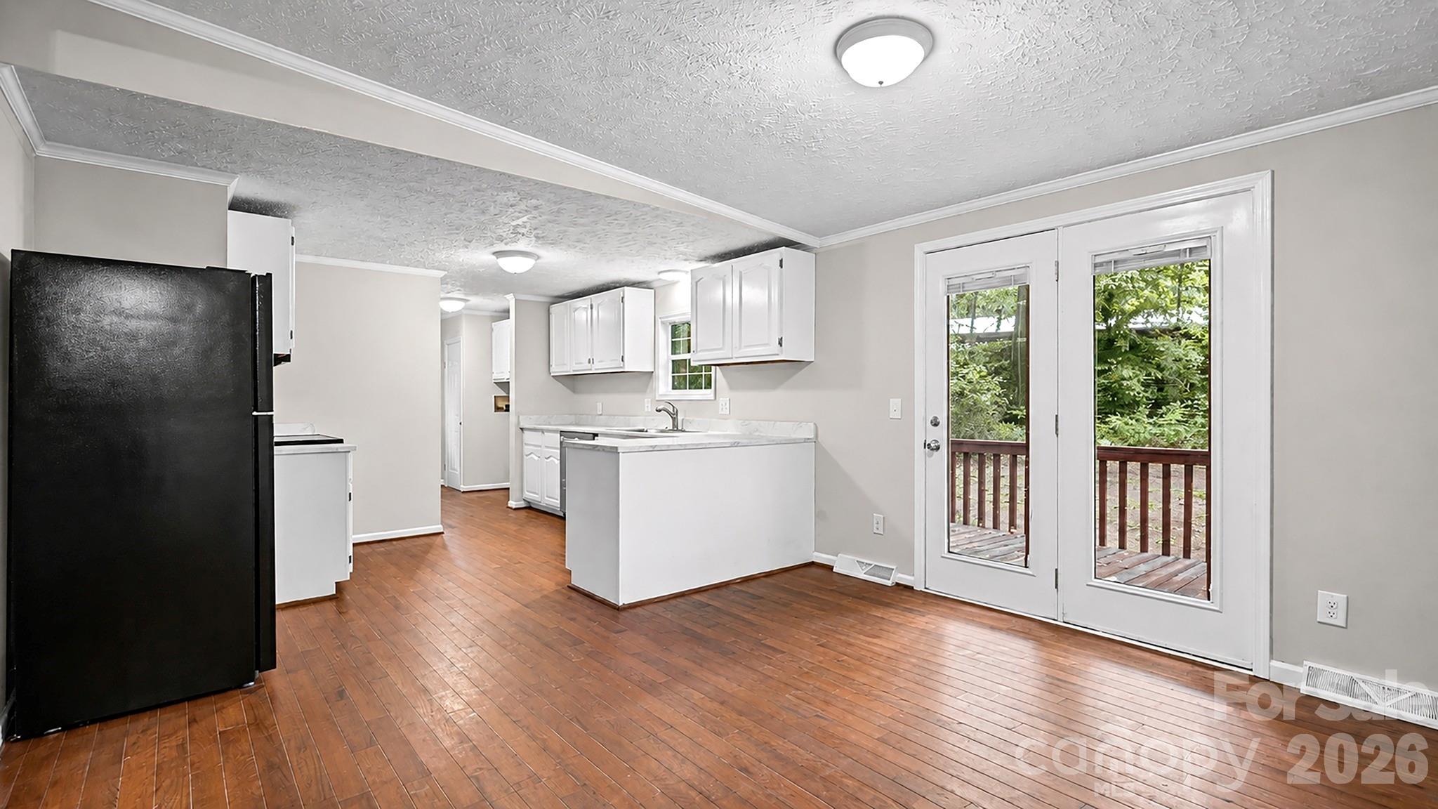 103 Thunder Road — China Grove