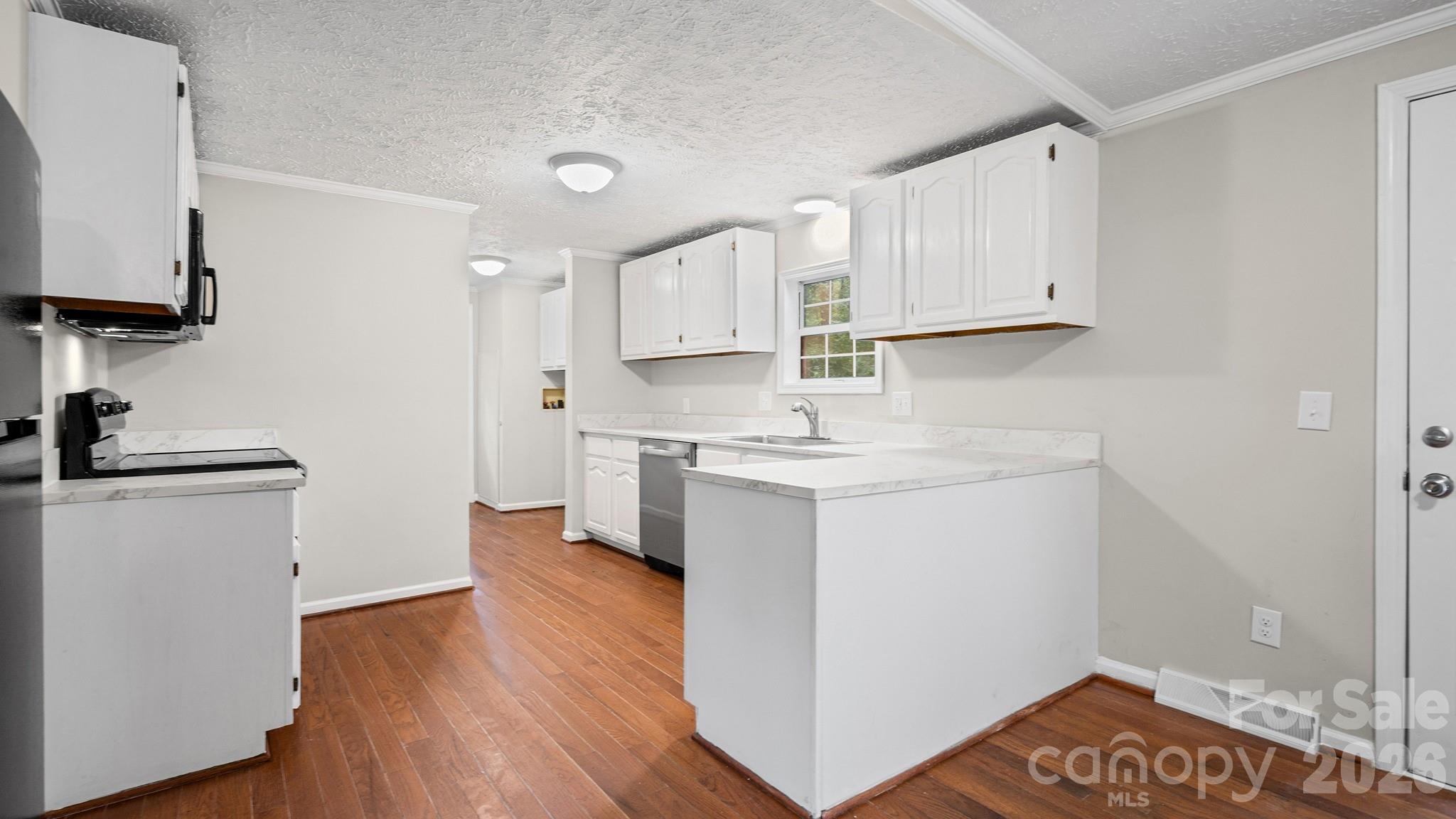 103 Thunder Road — China Grove