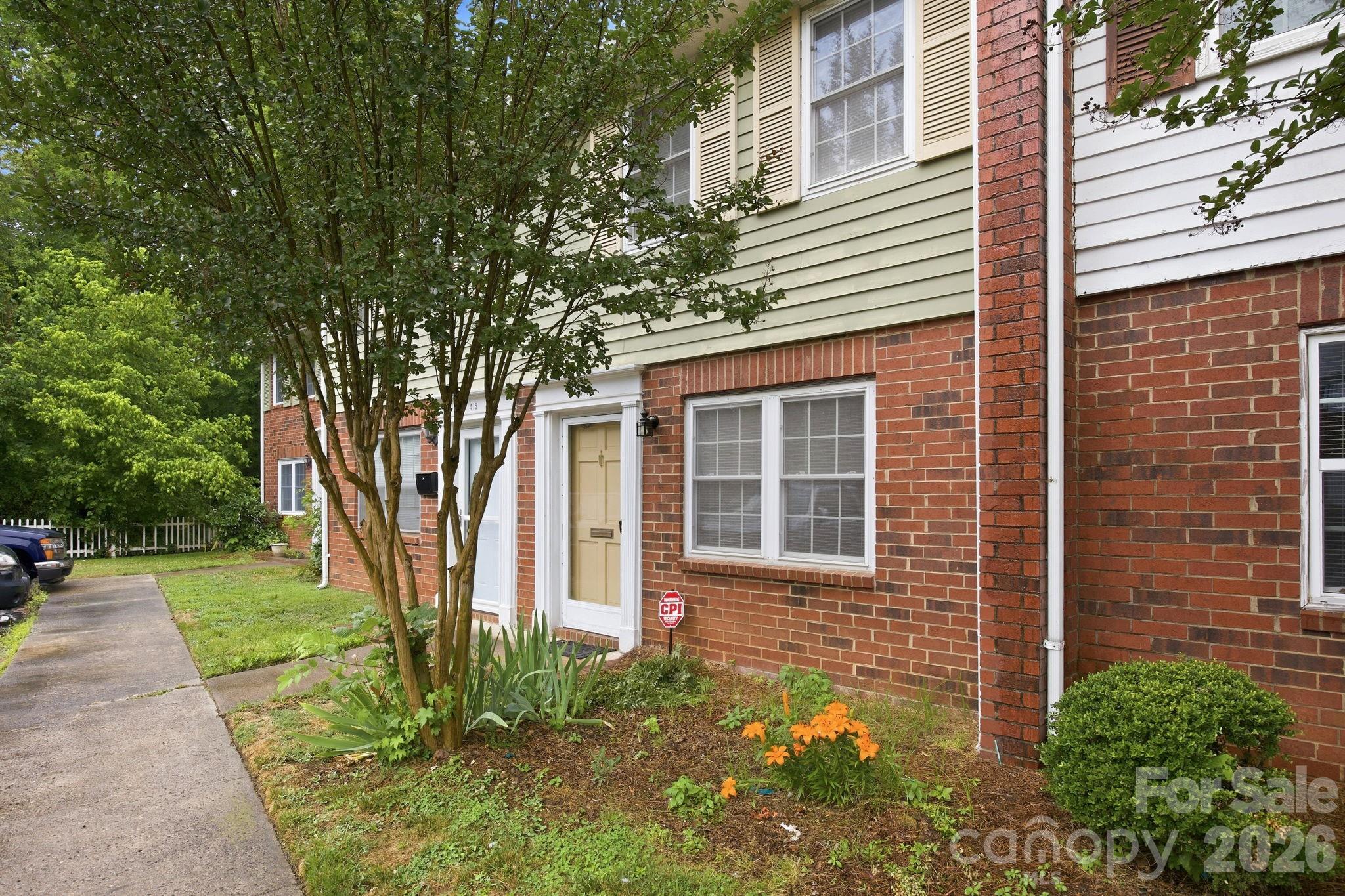 1300 Larchmont Place #411 — Salisbury