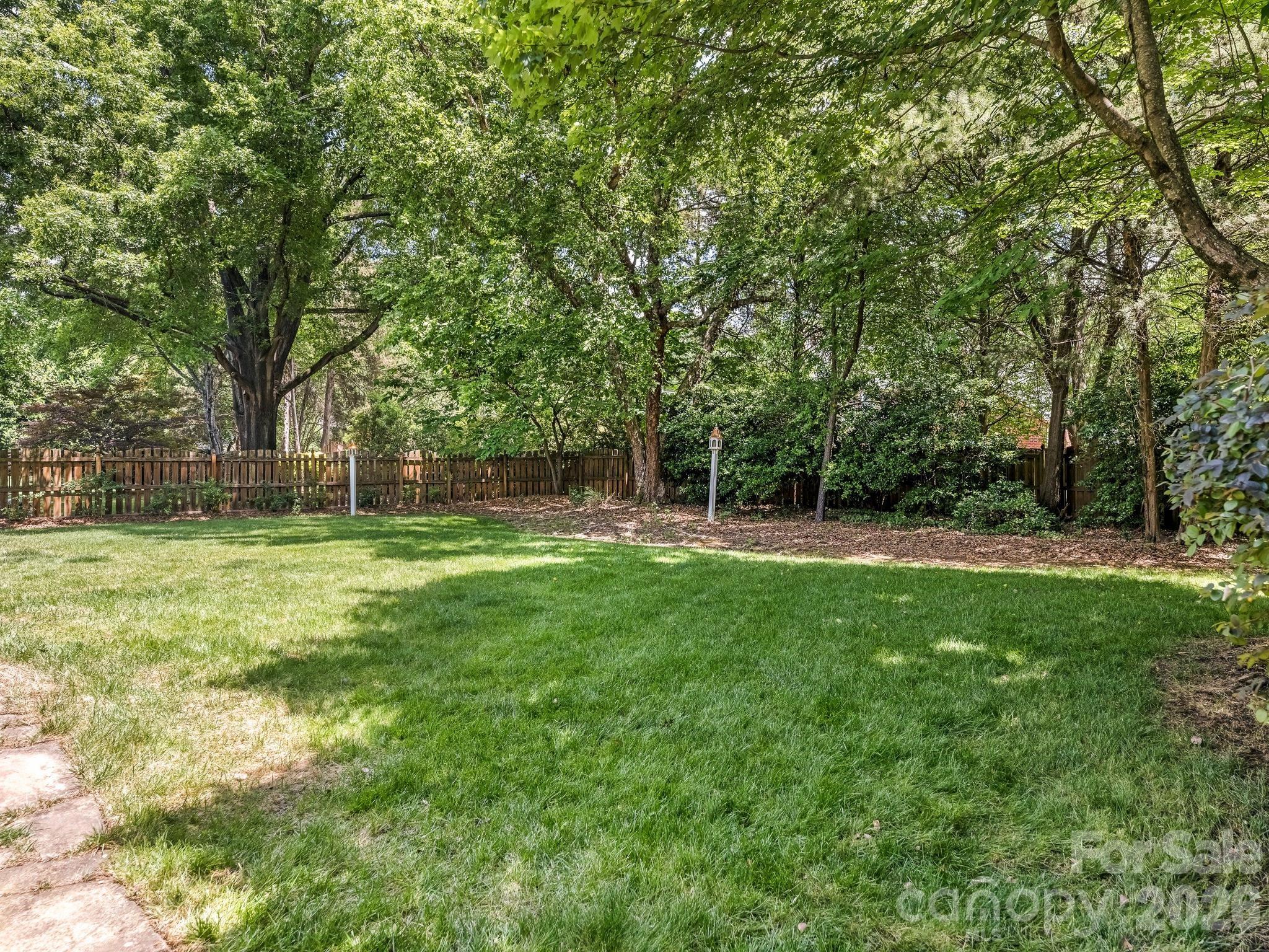 9627 Penshurst Trace — Charlotte