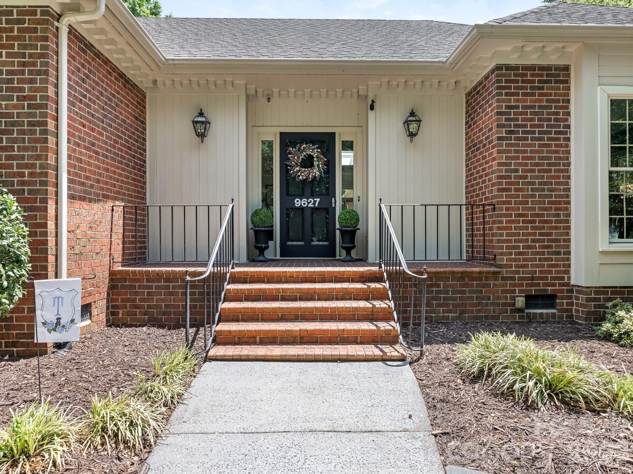 9627 Penshurst Trace — Charlotte