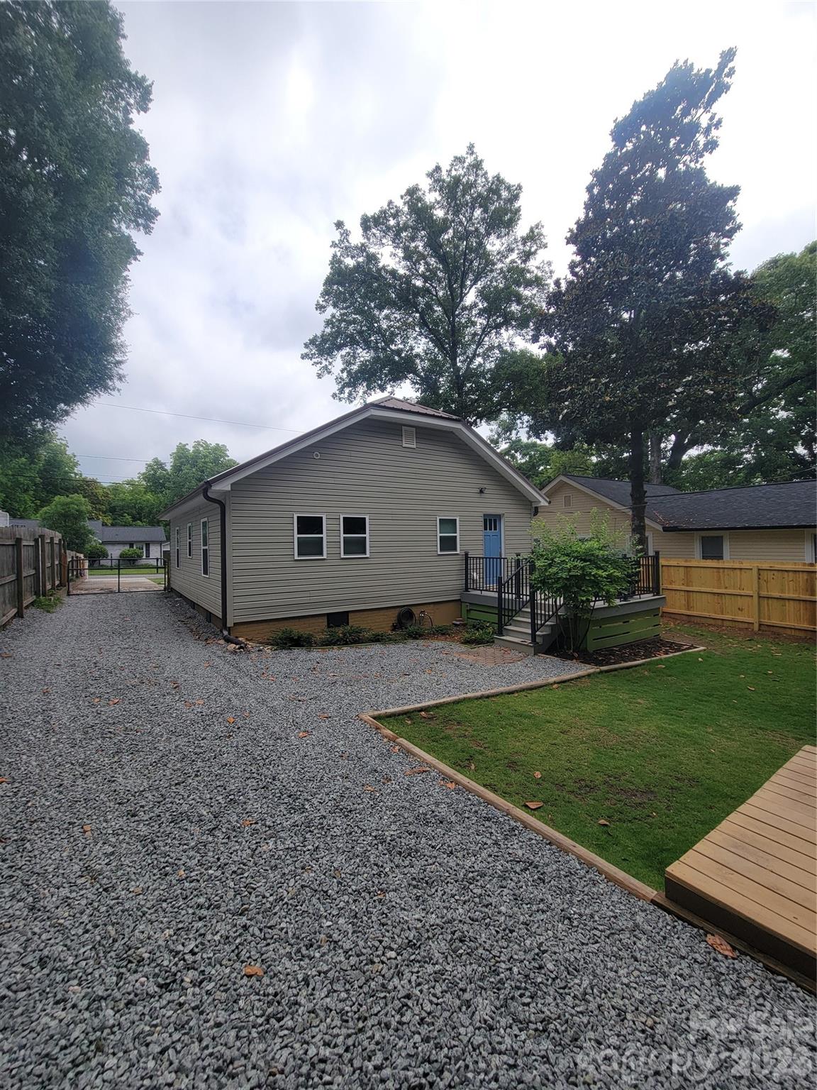 422 Gaston Avenue — Belmont