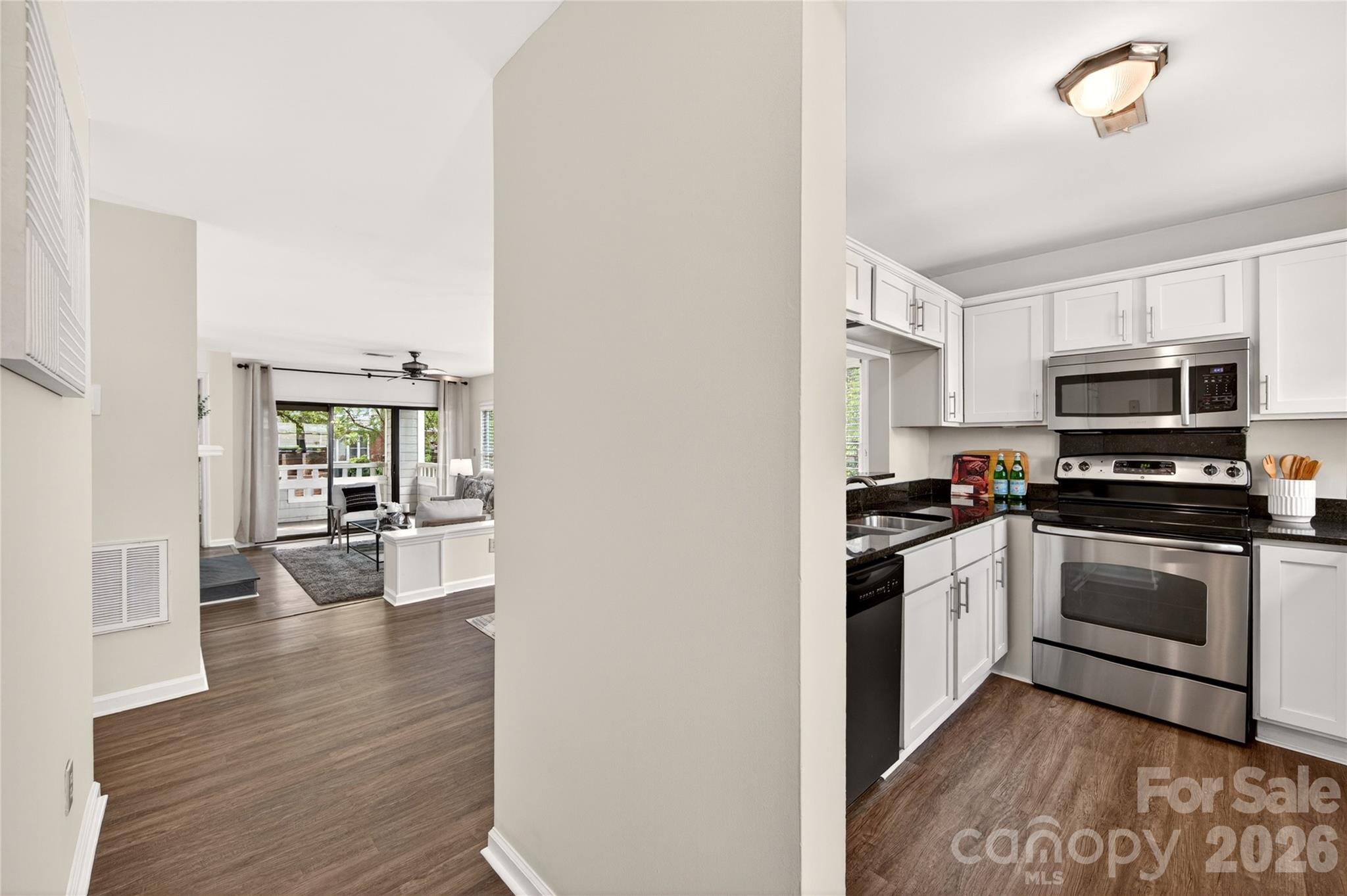 2715 Selwyn Avenue #26 — Charlotte