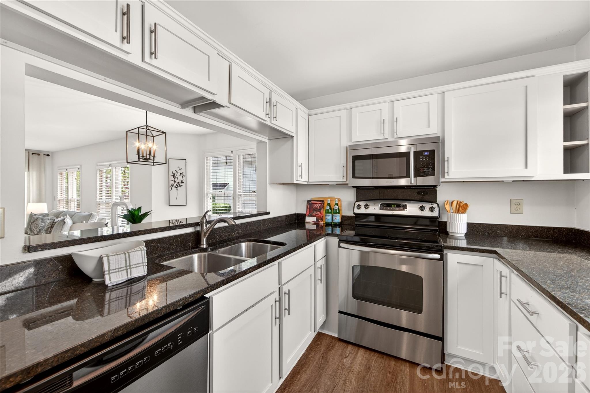 2715 Selwyn Avenue #26 — Charlotte