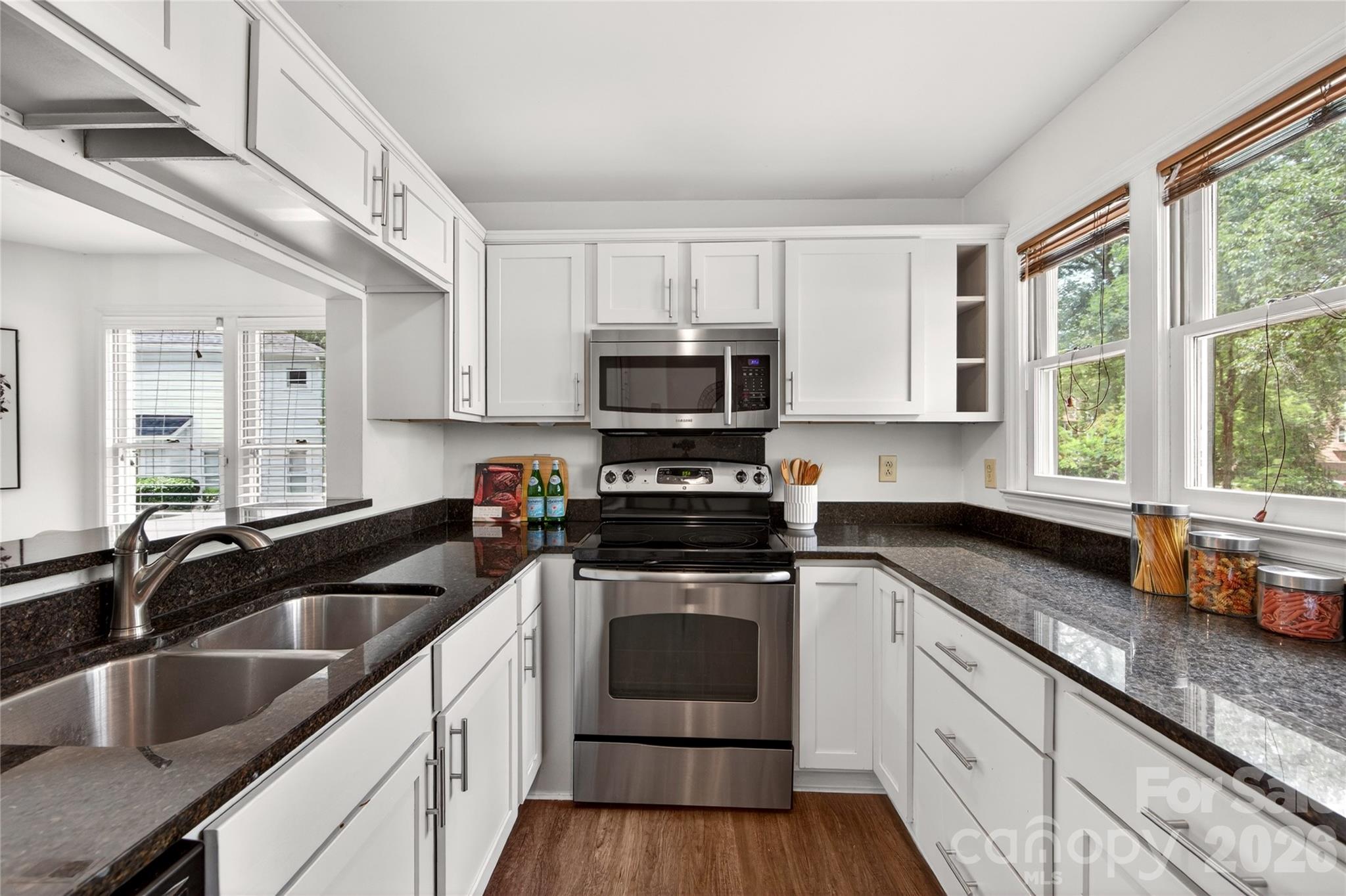 2715 Selwyn Avenue #26 — Charlotte