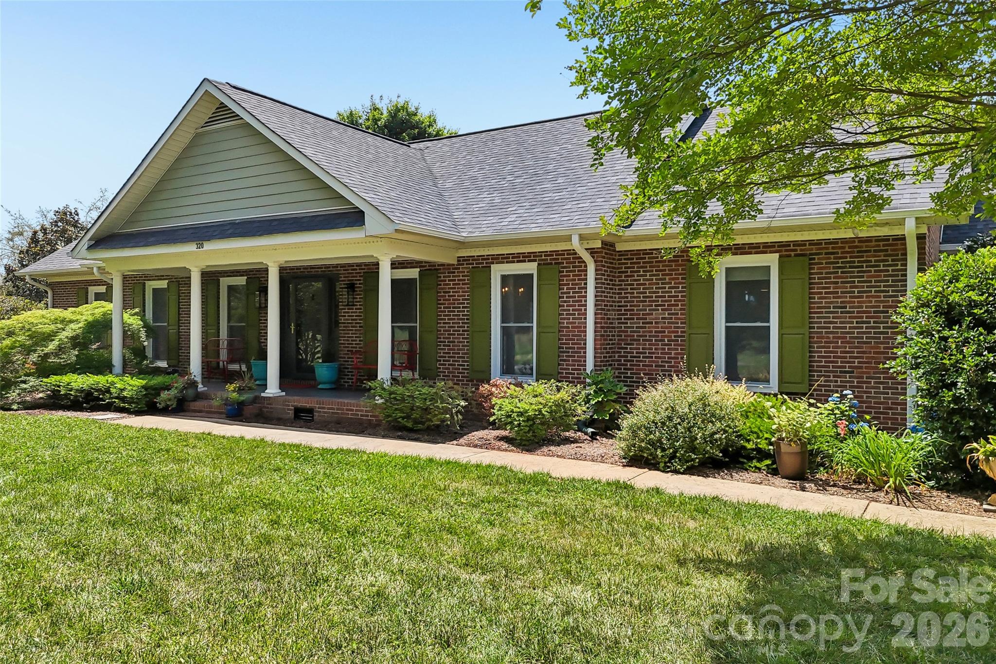 320 Canvasback Road — Mooresville