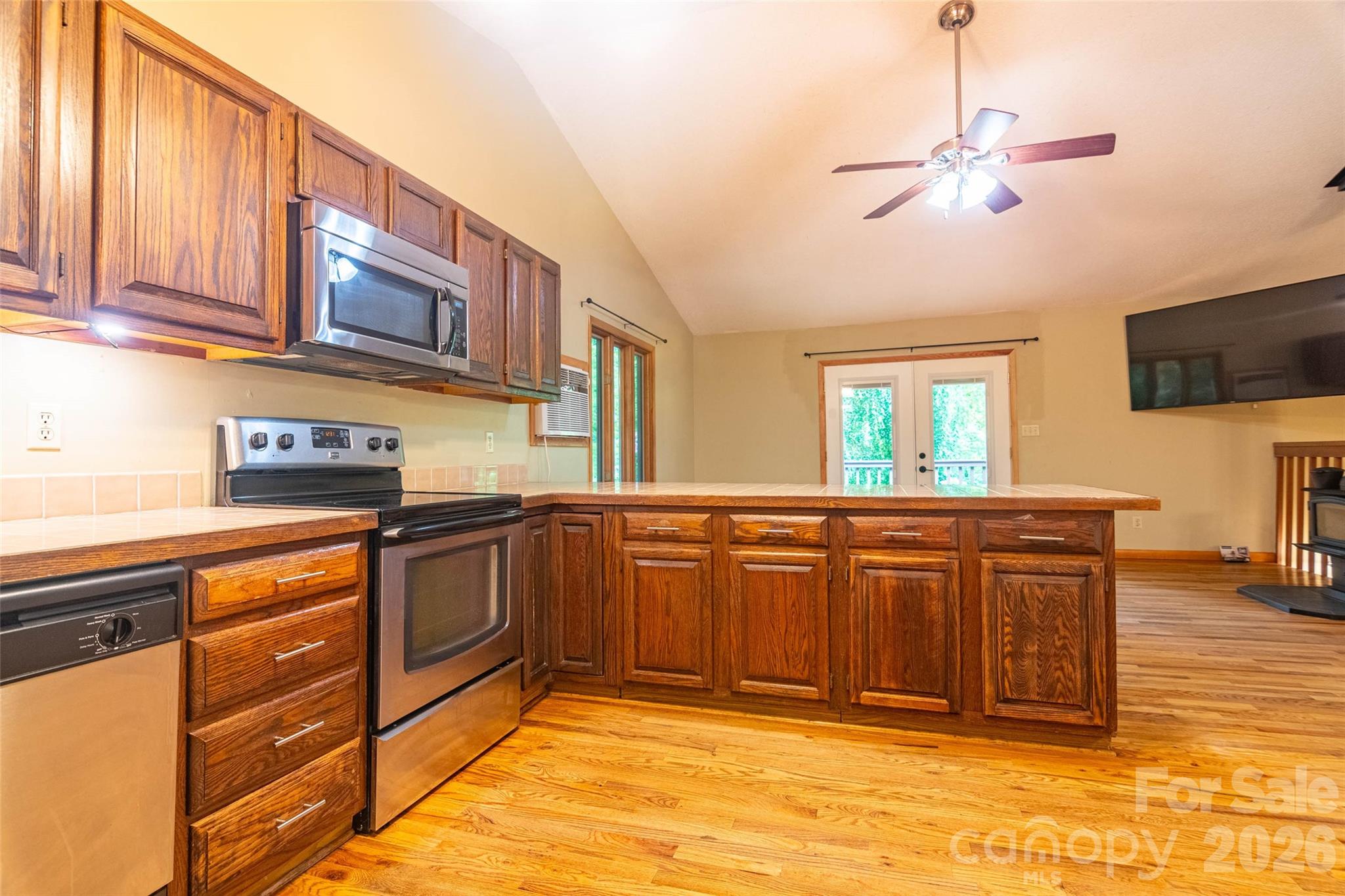 4105 Pickens Highway — Rosman