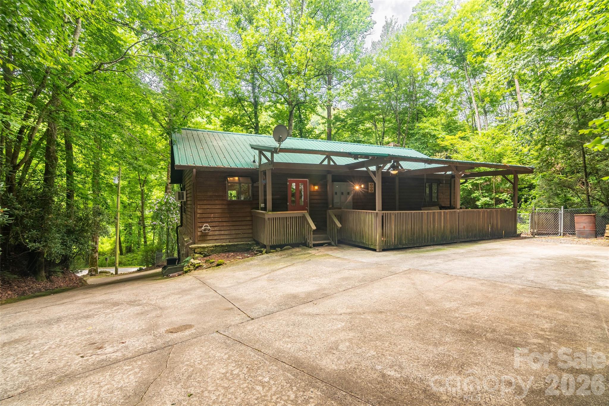 4105 Pickens Highway — Rosman