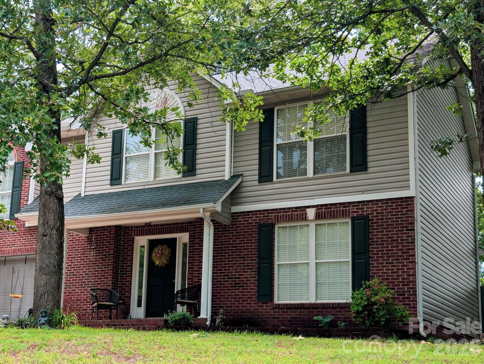 1637 Winthrop Lane — Monroe