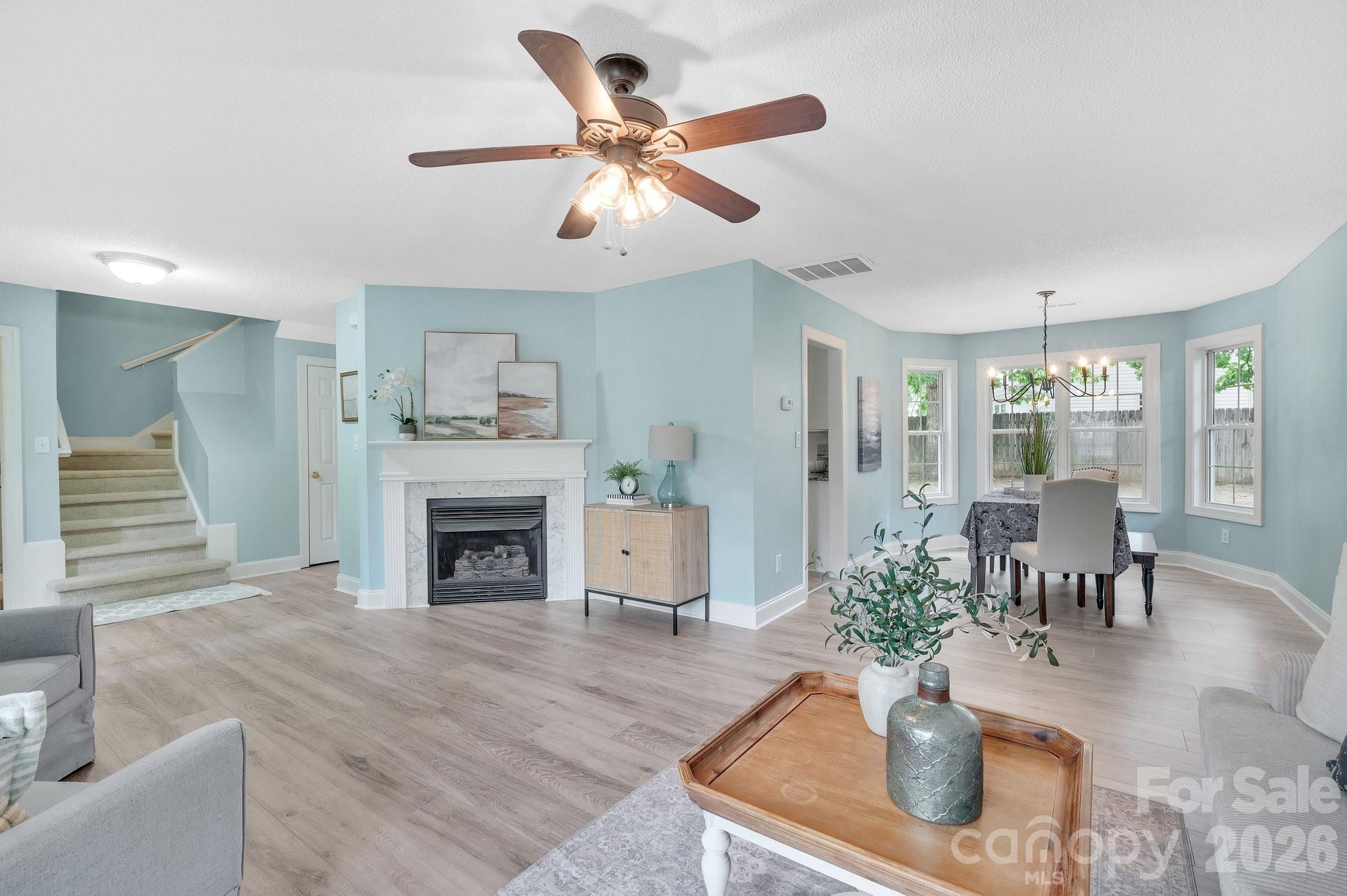 1637 Winthrop Lane — Monroe
