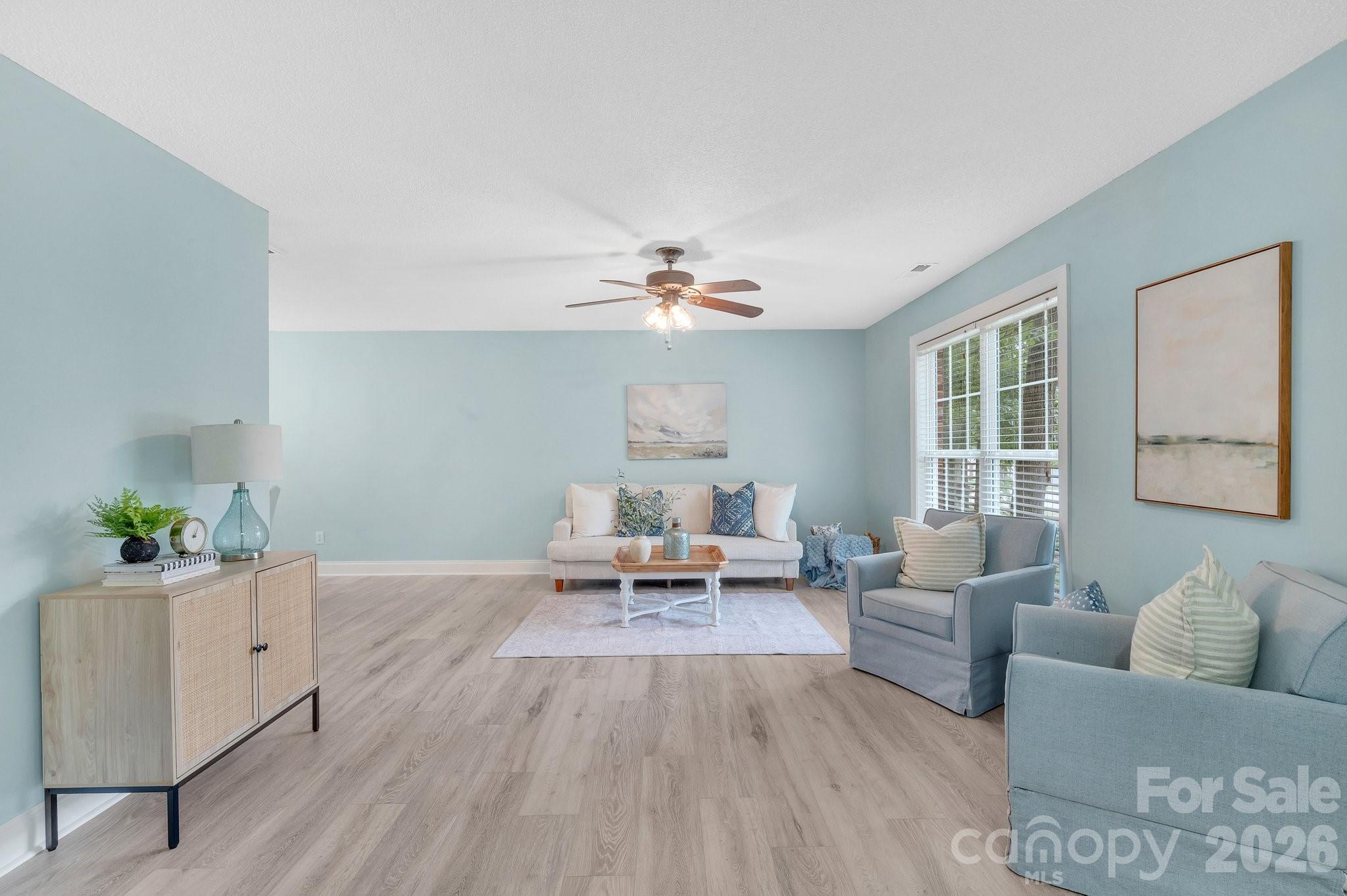 1637 Winthrop Lane — Monroe