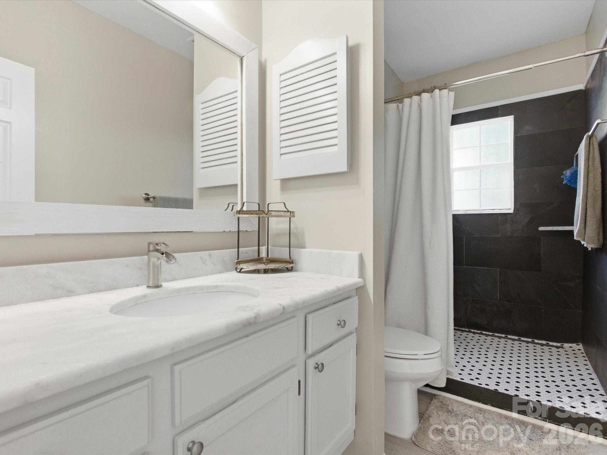 3304 Selwyn Farms Lane #3 — Charlotte