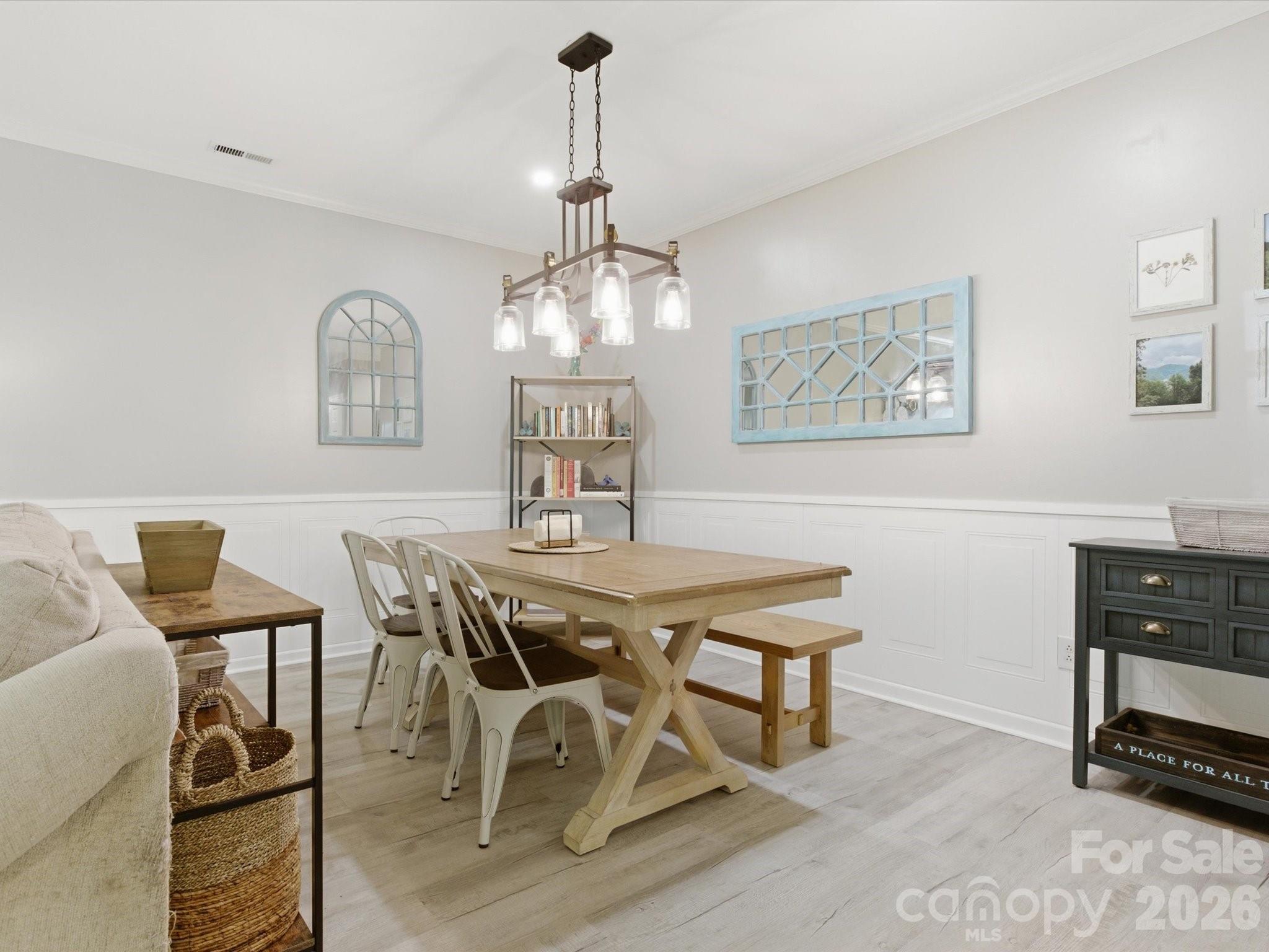 3304 Selwyn Farms Lane #3 — Charlotte