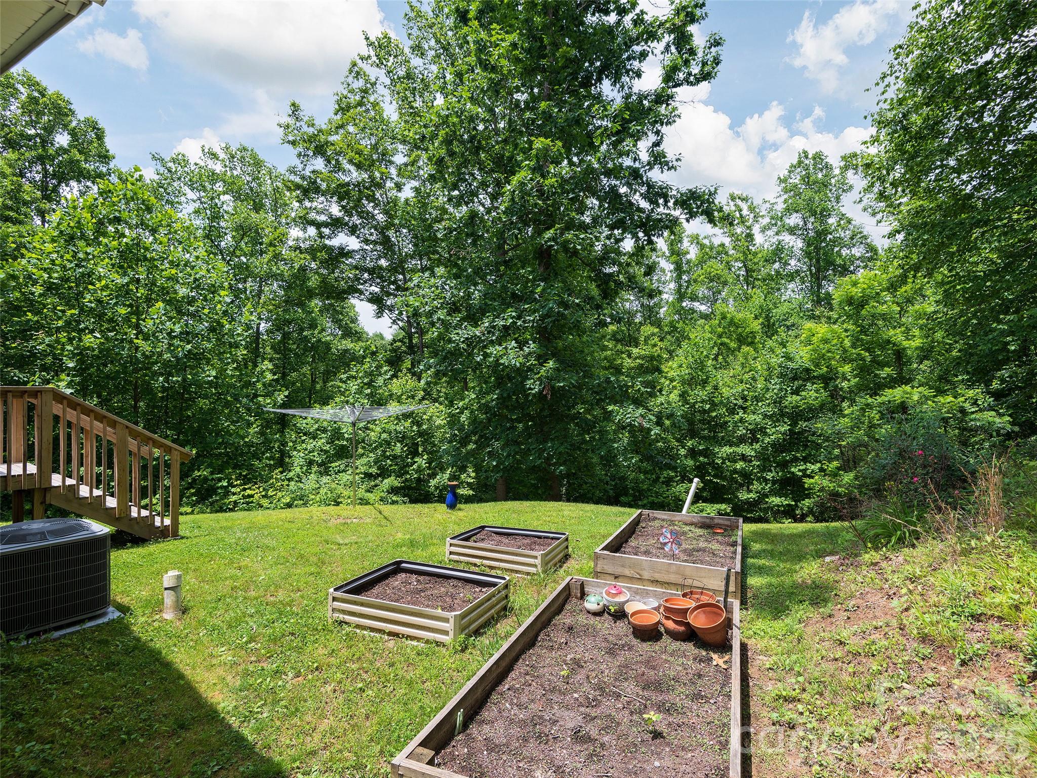 166 Indian Springs Road — Clyde