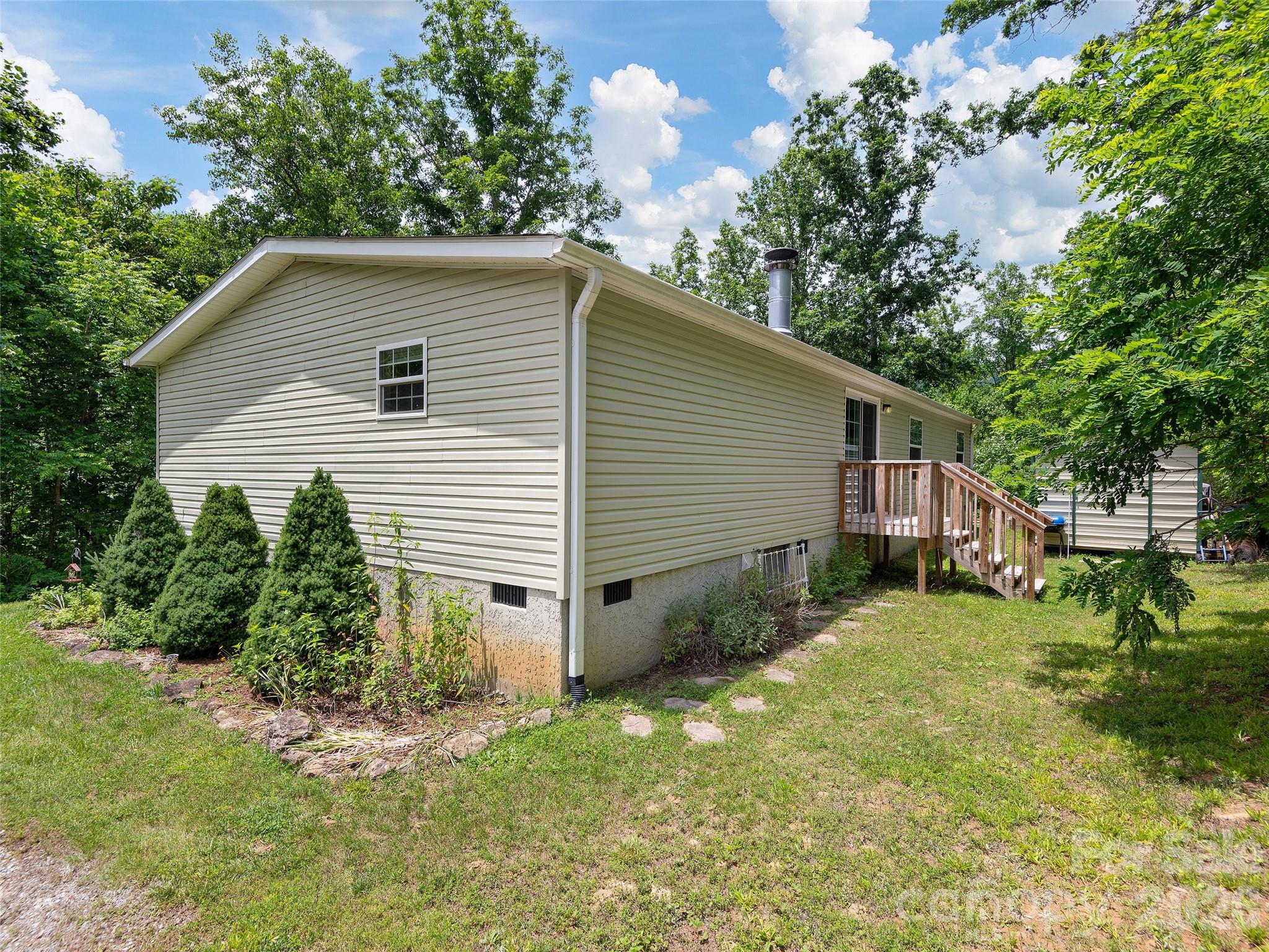 166 Indian Springs Road — Clyde