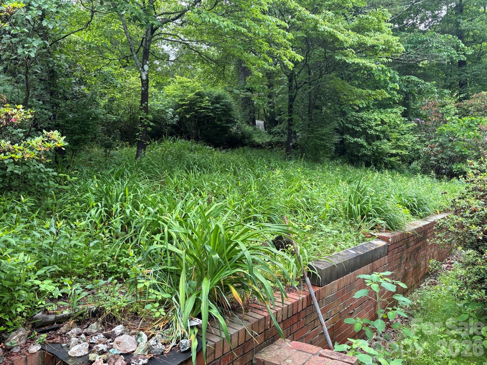 609 Valley Road — Spruce Pine