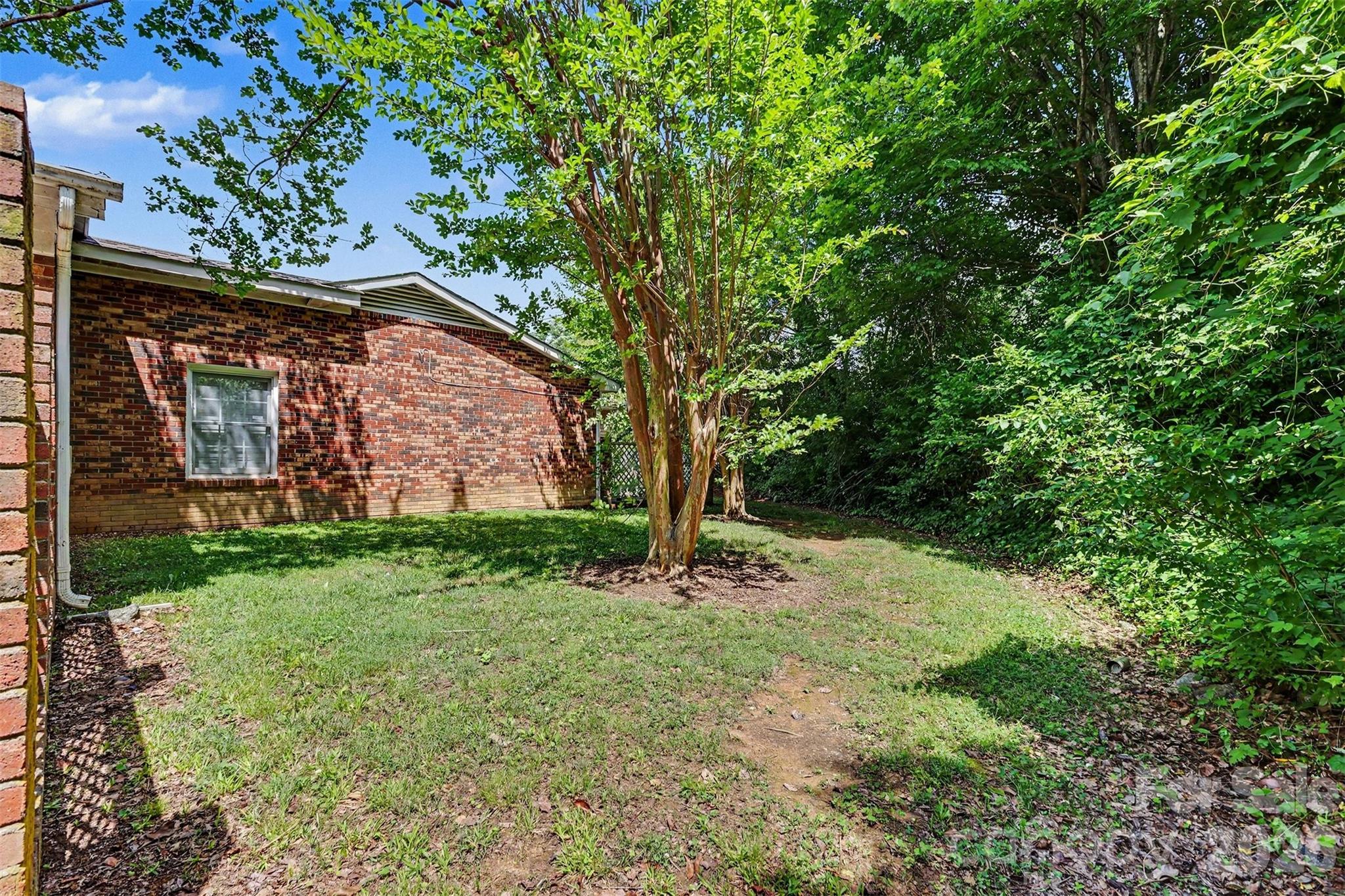 808 Floyd Lane — Gastonia