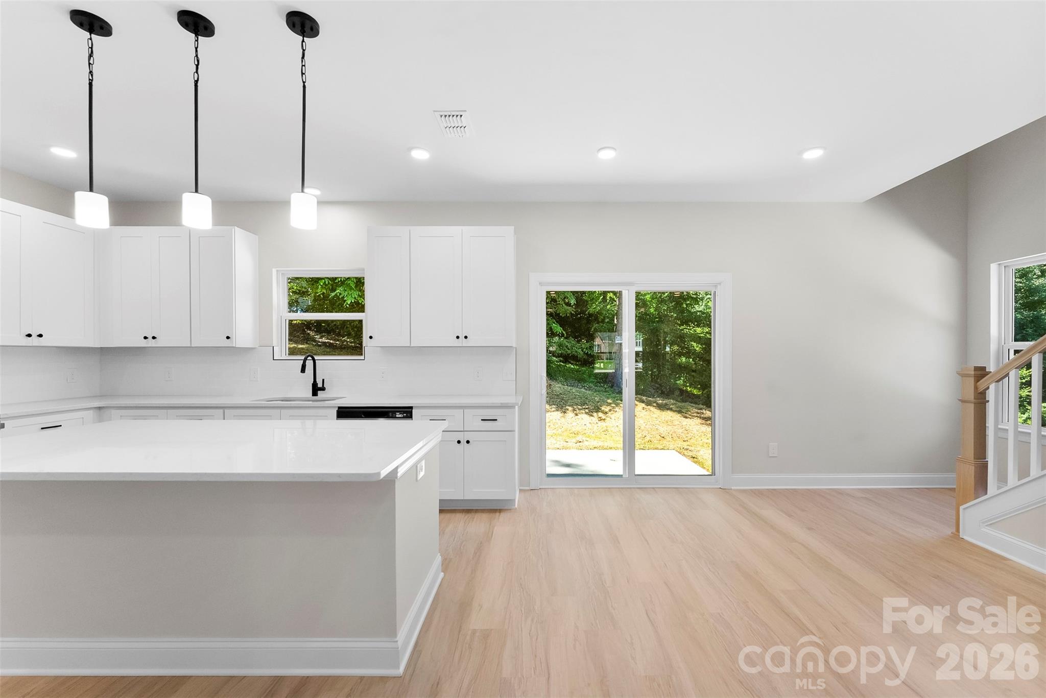2100 Congress Court — Kannapolis