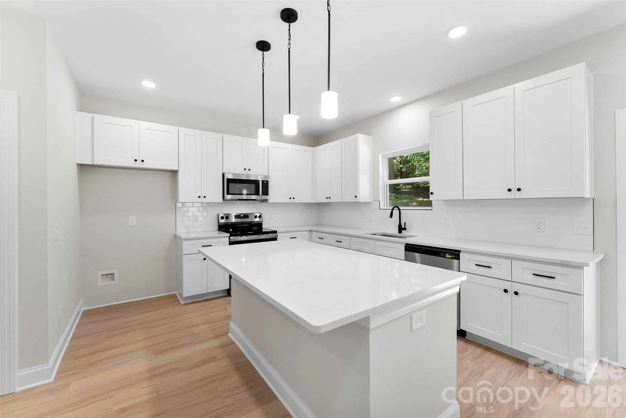 2100 Congress Court — Kannapolis