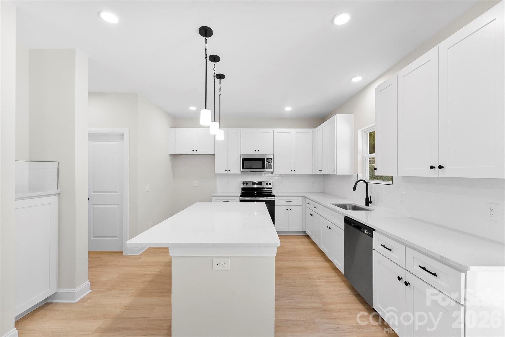 2100 Congress Court — Kannapolis