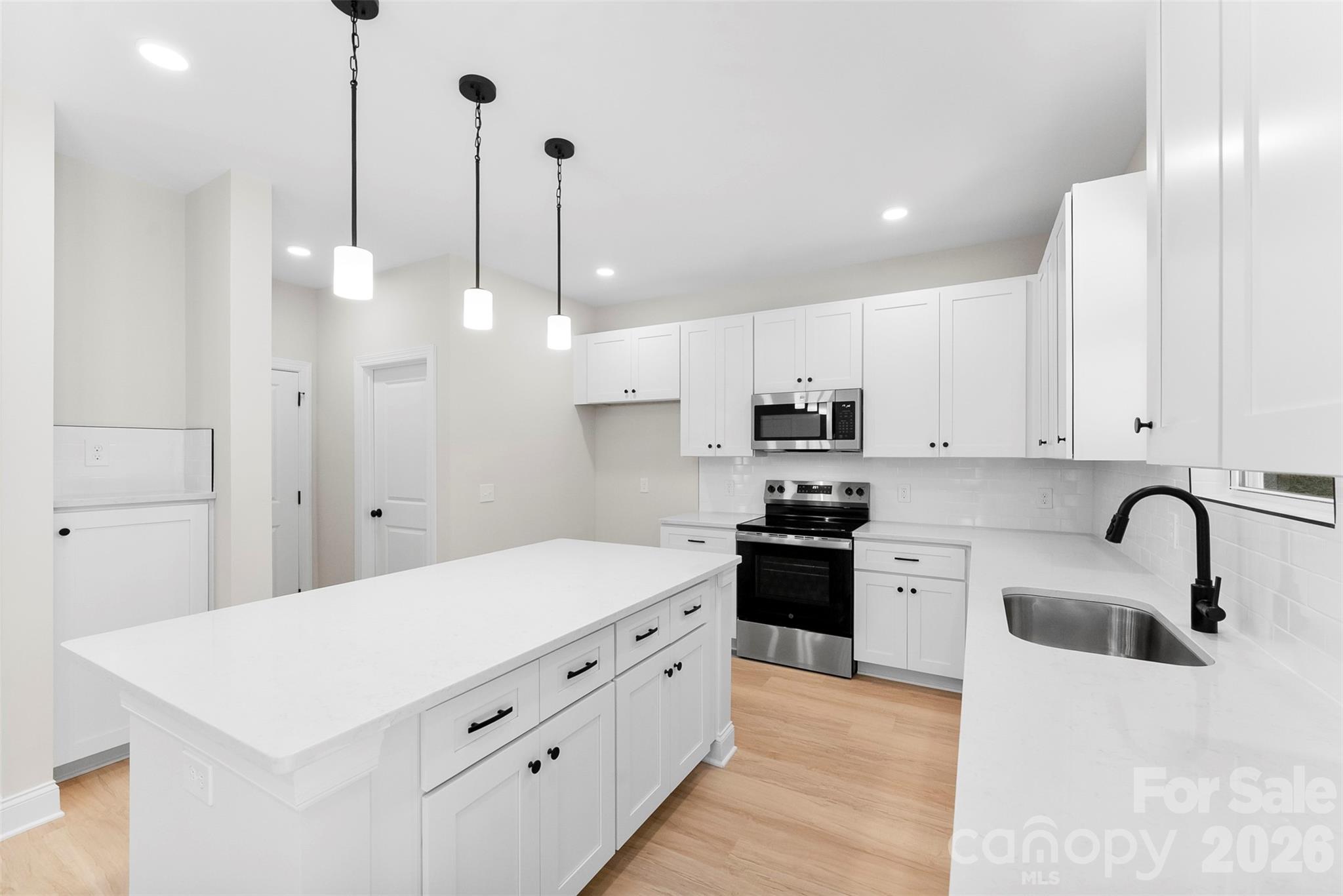 2100 Congress Court — Kannapolis