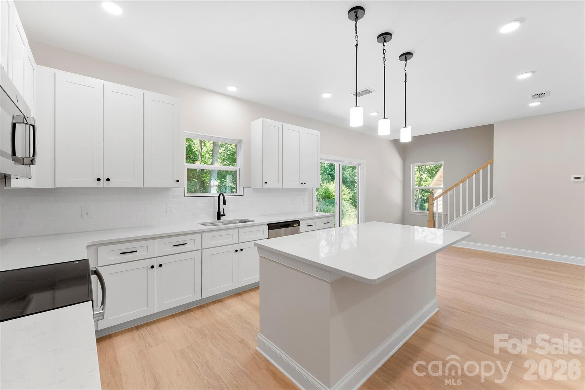2100 Congress Court — Kannapolis