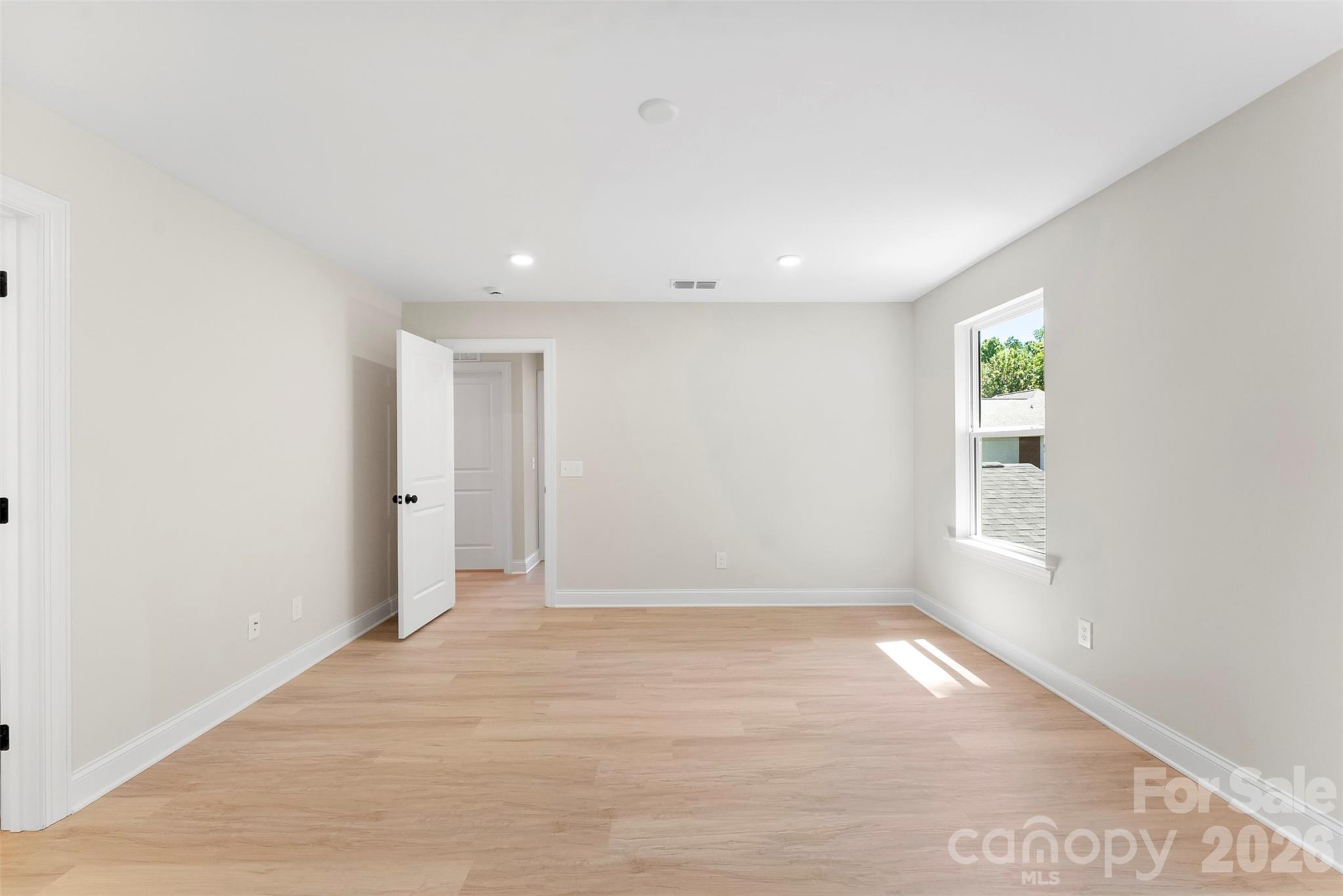 2100 Congress Court — Kannapolis